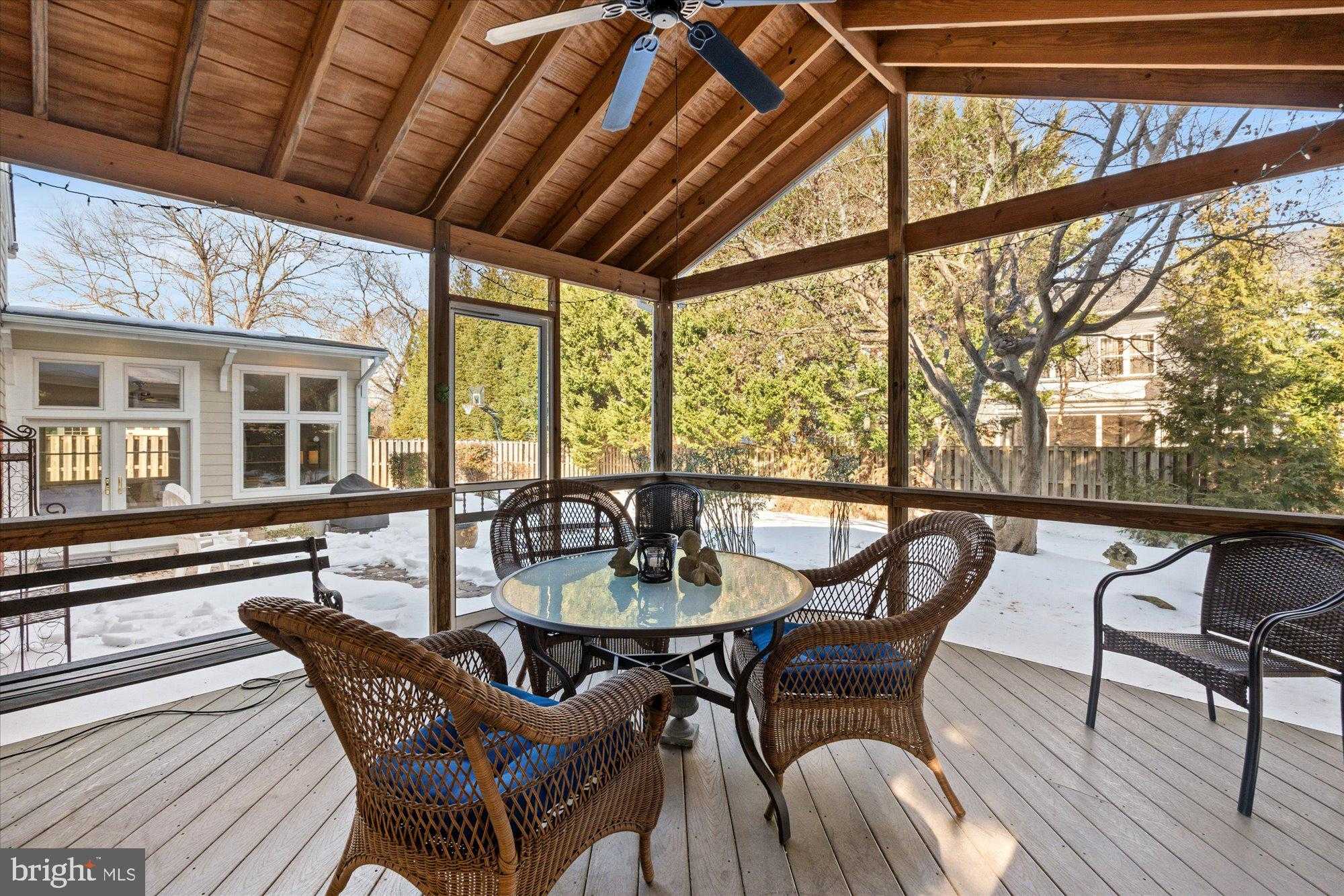 1024 Croton Dr photo 5