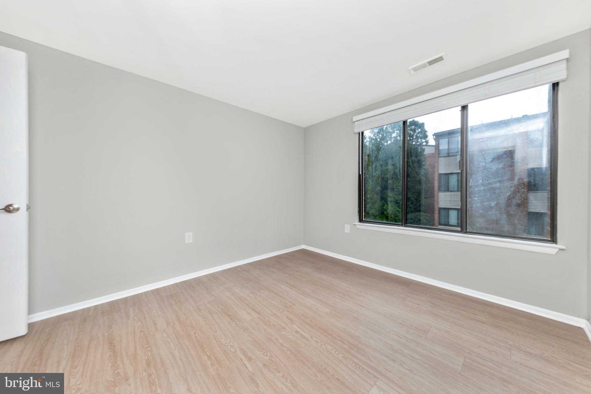 18131 Chalet Dr # 24-202 photo 29