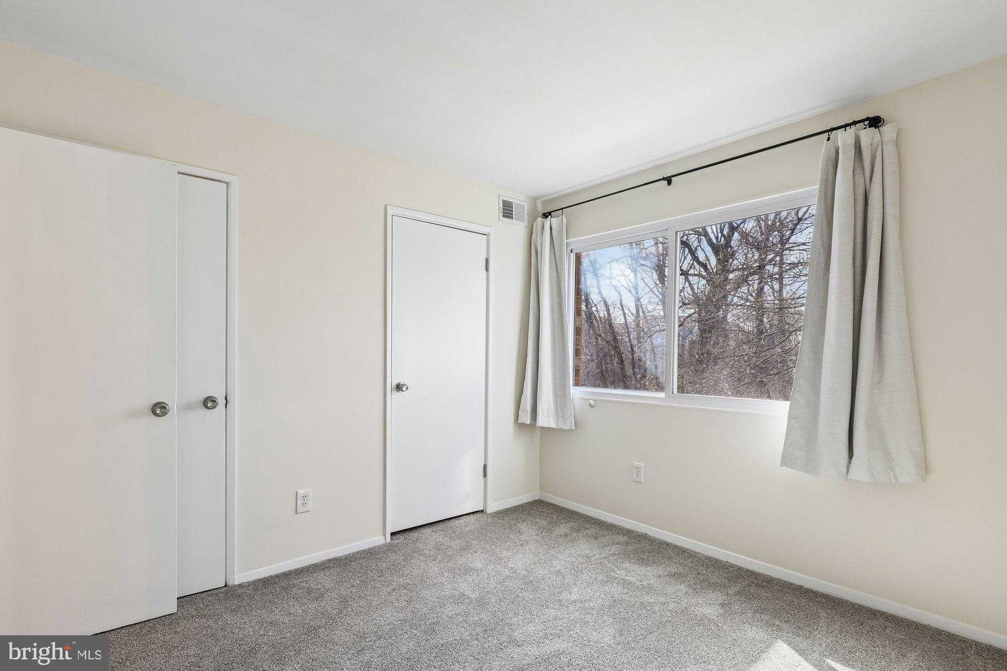 8000 Le Havre Pl Apt 13 photo 32