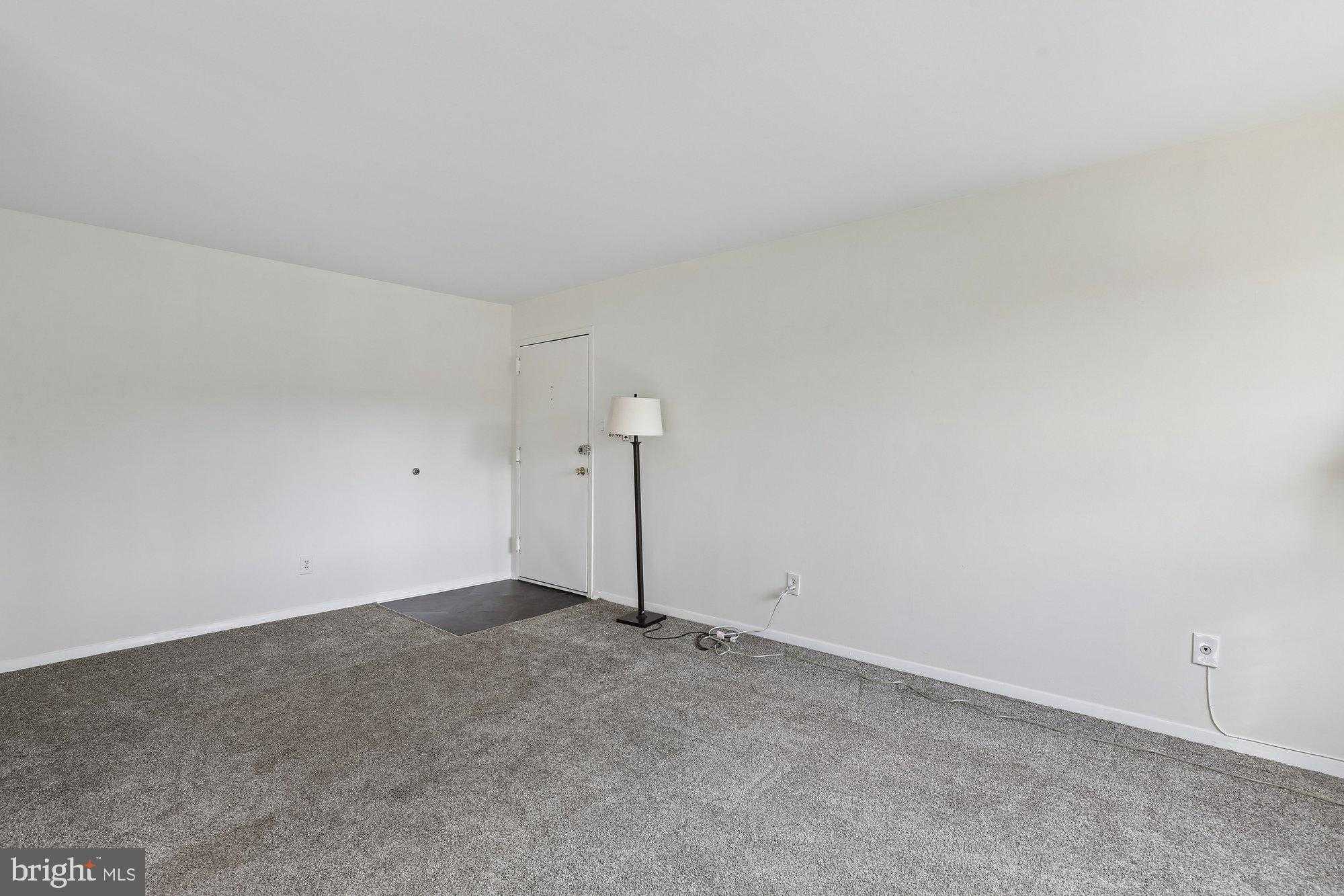 8000 Le Havre Pl Apt 13 photo 5