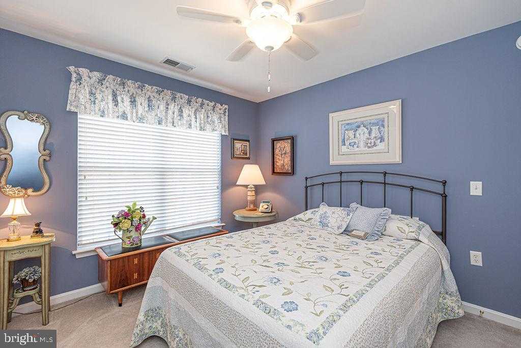 10 Cambridge Pl photo 88