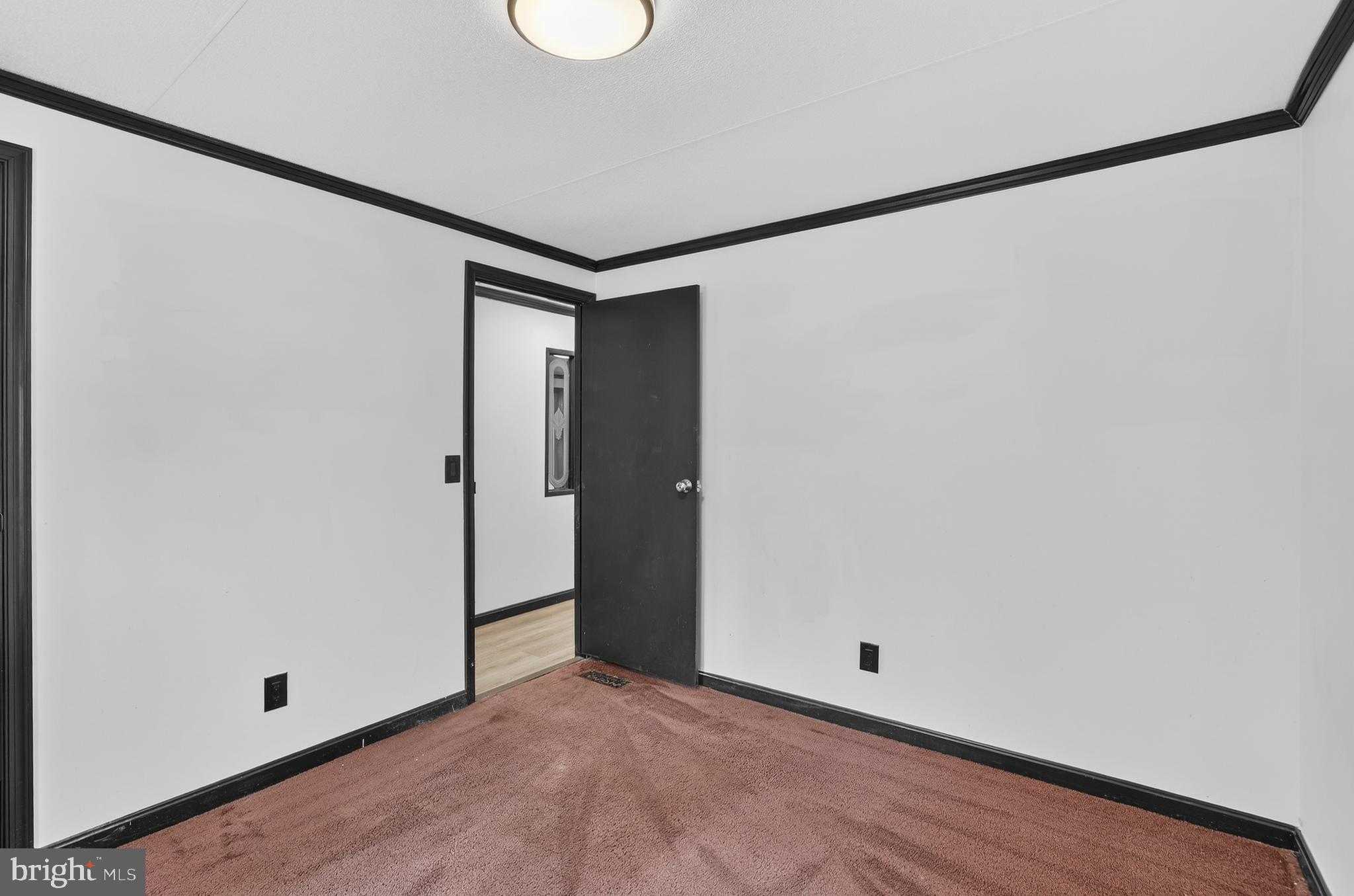 4901 Partlow Rd photo 28