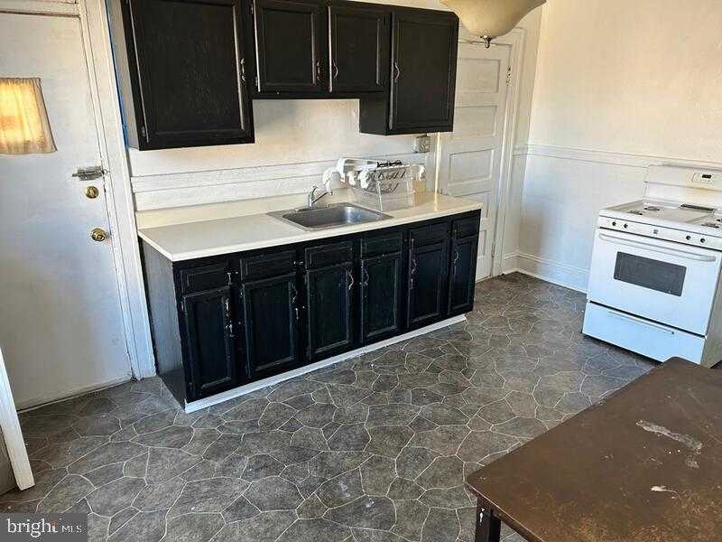 2519 Arunah Ave photo 8