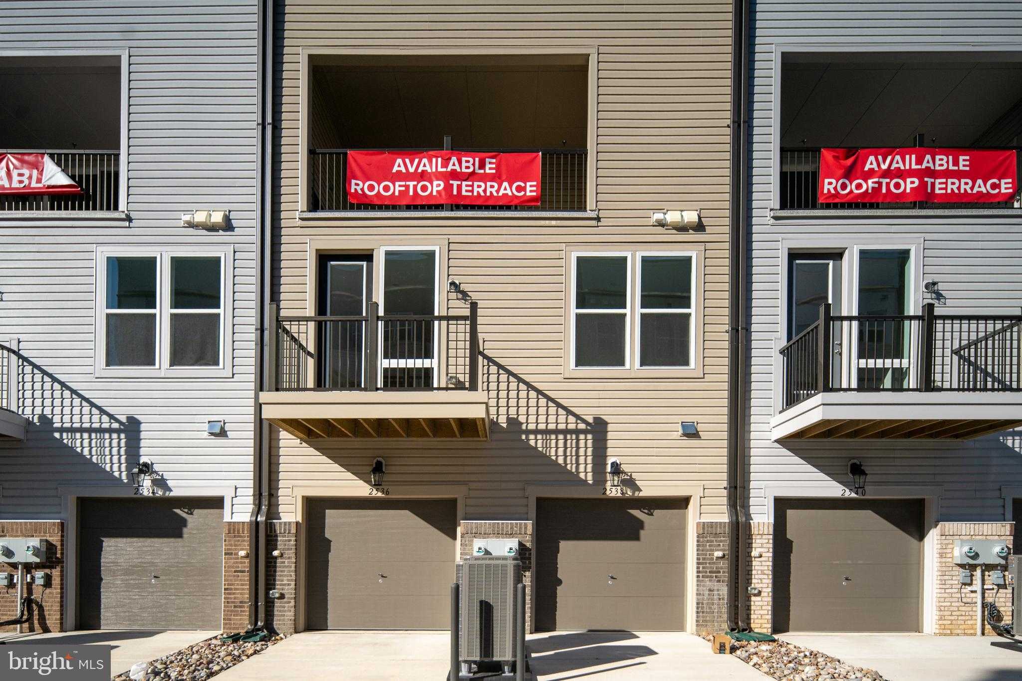 2538 Neabsco Common Pl photo 4