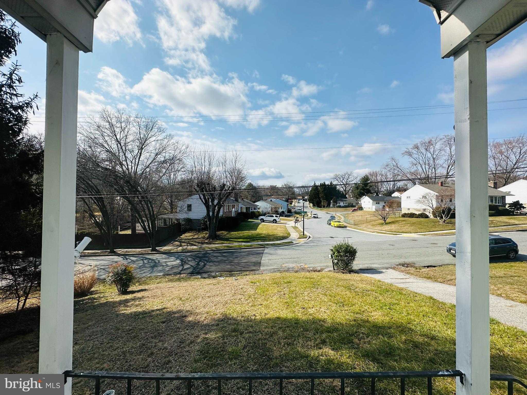 8633 Fowler Ave photo 2