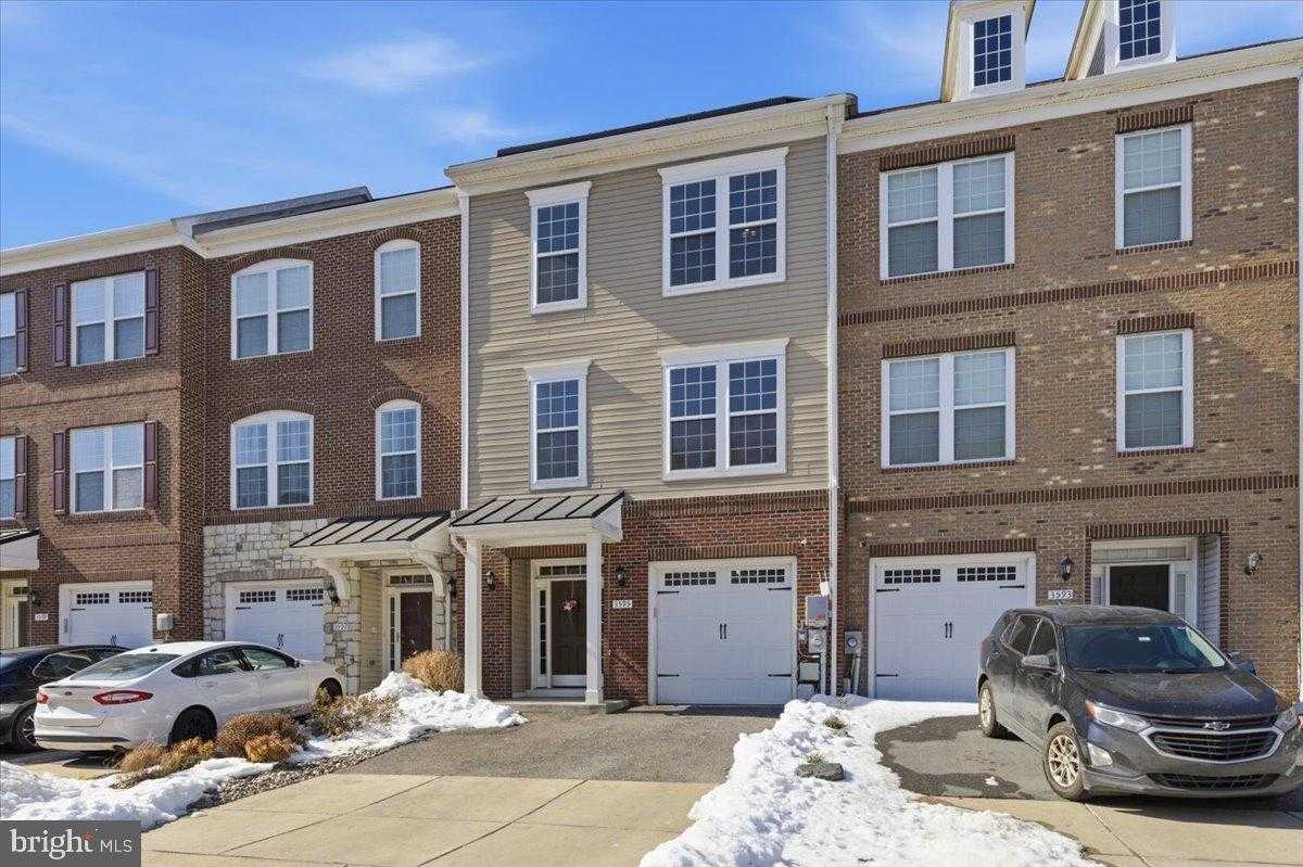 3595 Fossilstone Pl photo 2