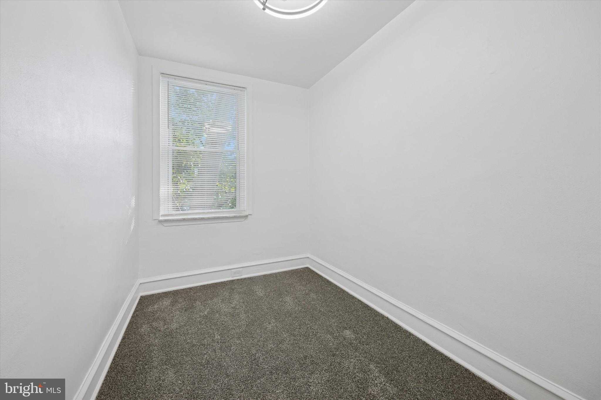 2515 S 68th St photo 8