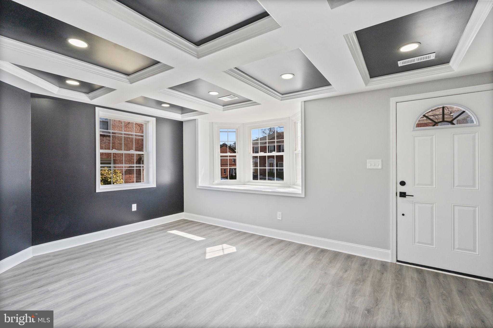 402 Croydon Rd photo 8