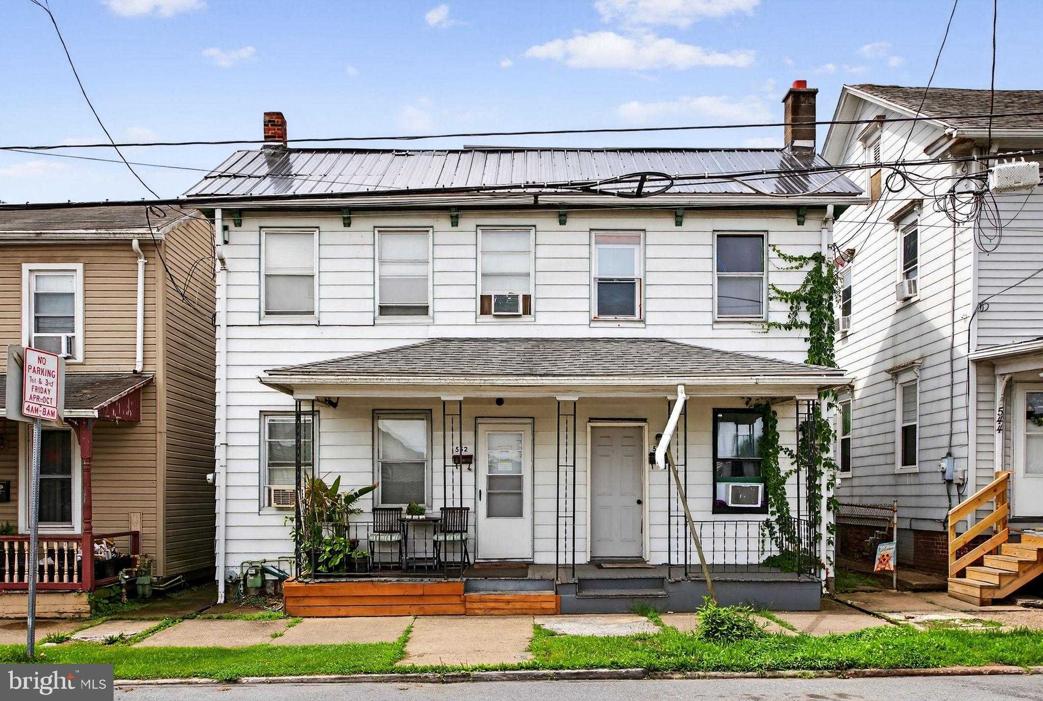 552 E Front St photo 21