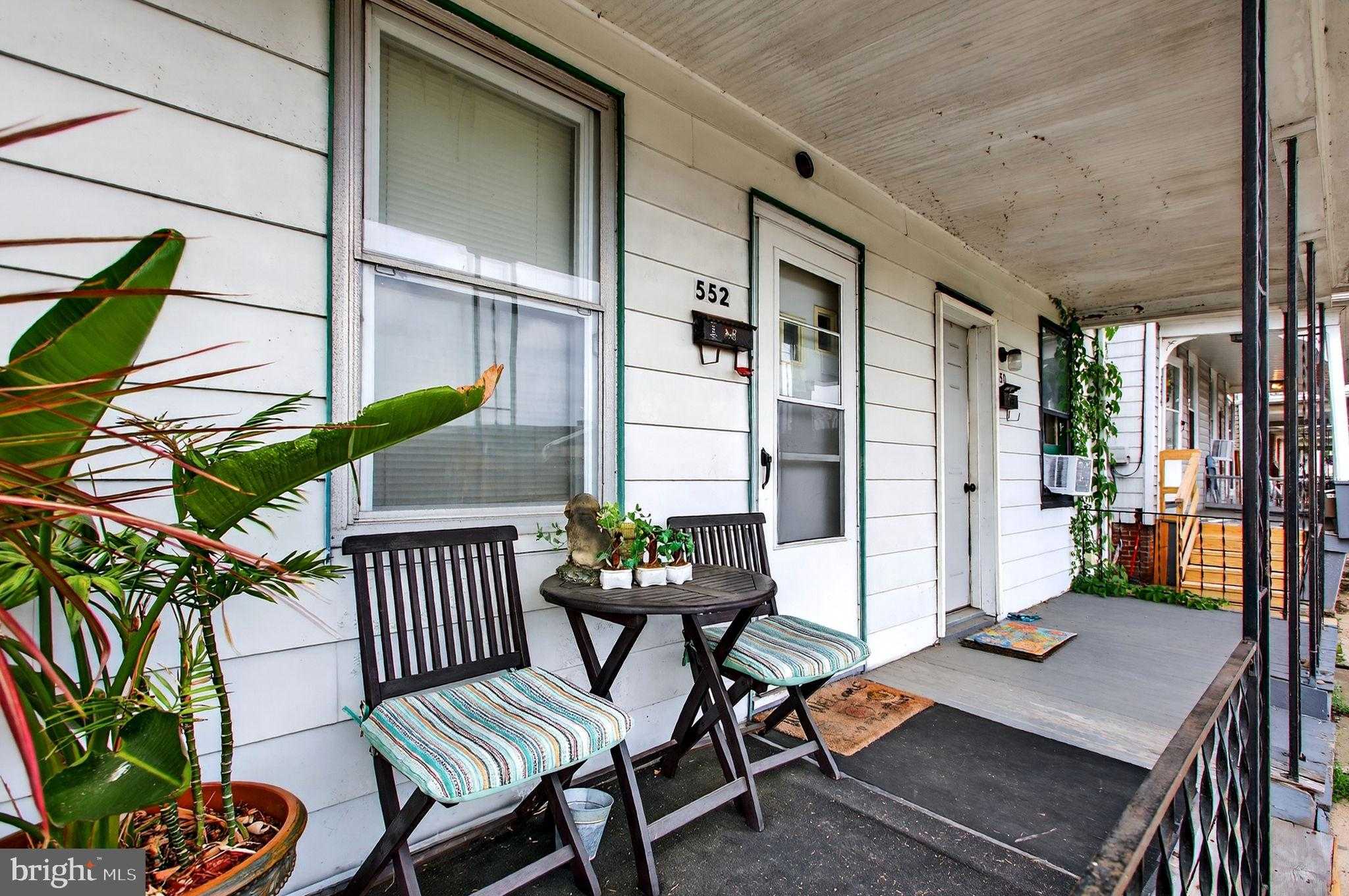 552 E Front St photo 3