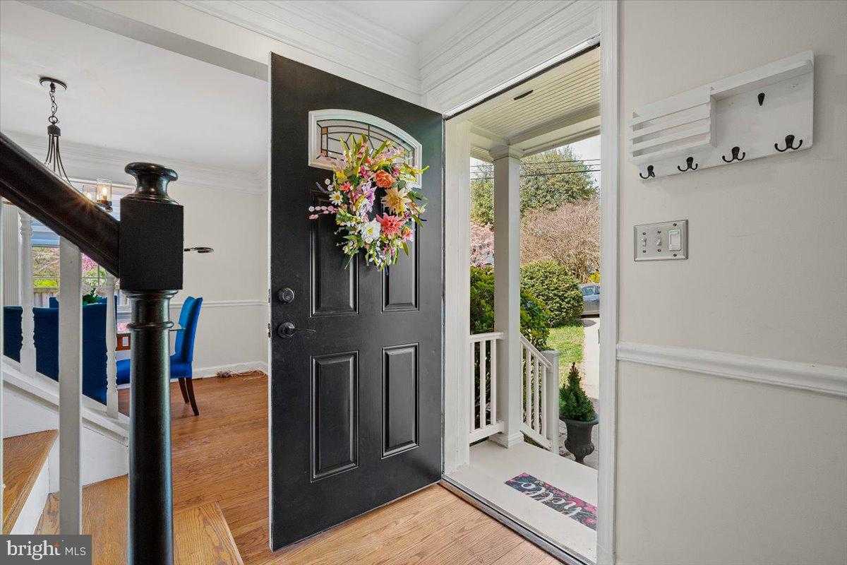 505 E Schuyler Rd photo 2