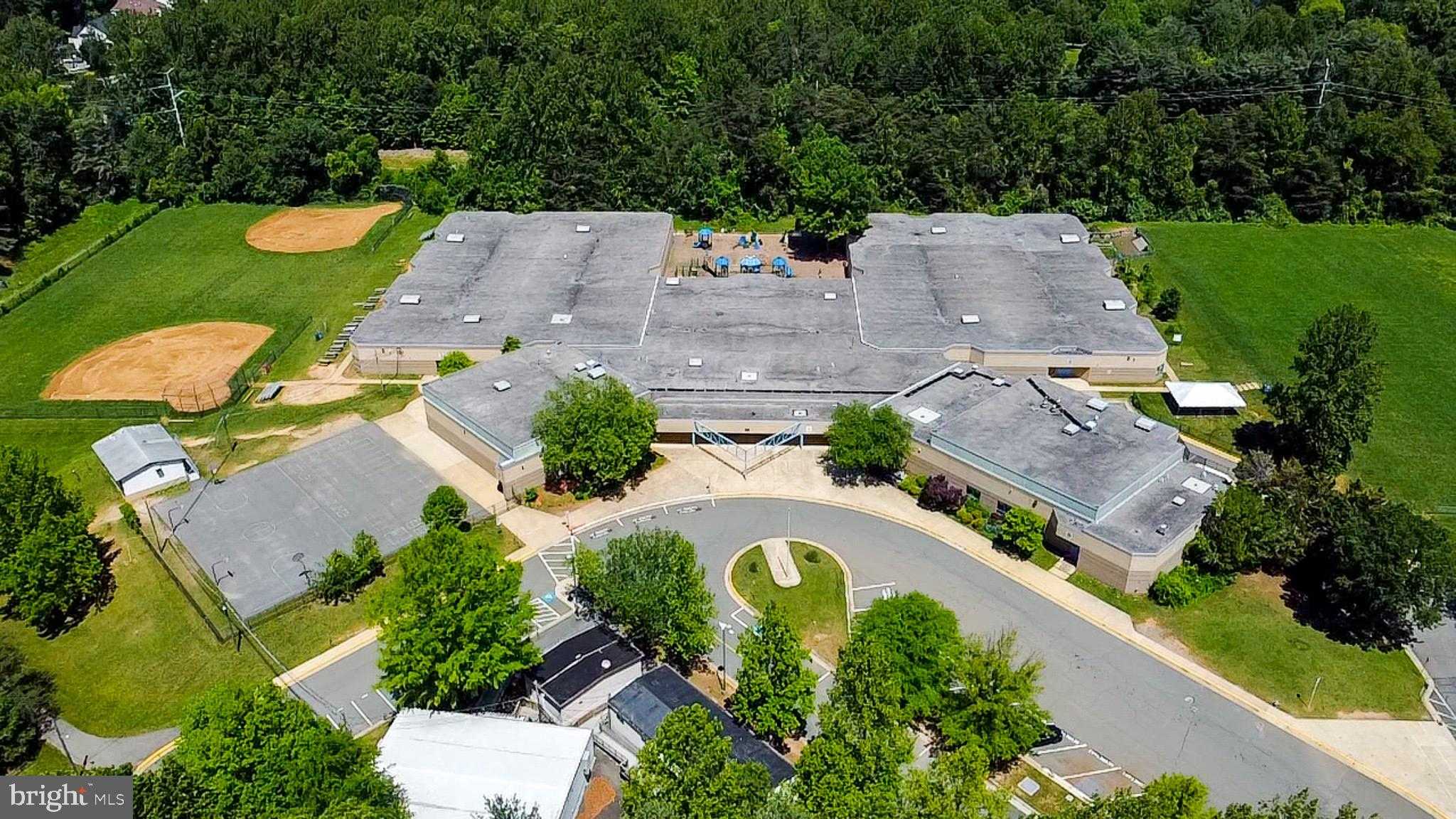 5408 Heatherford CT photo 73