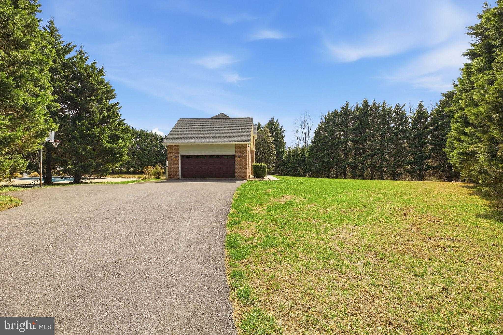 3000 Whispering Dr photo 71