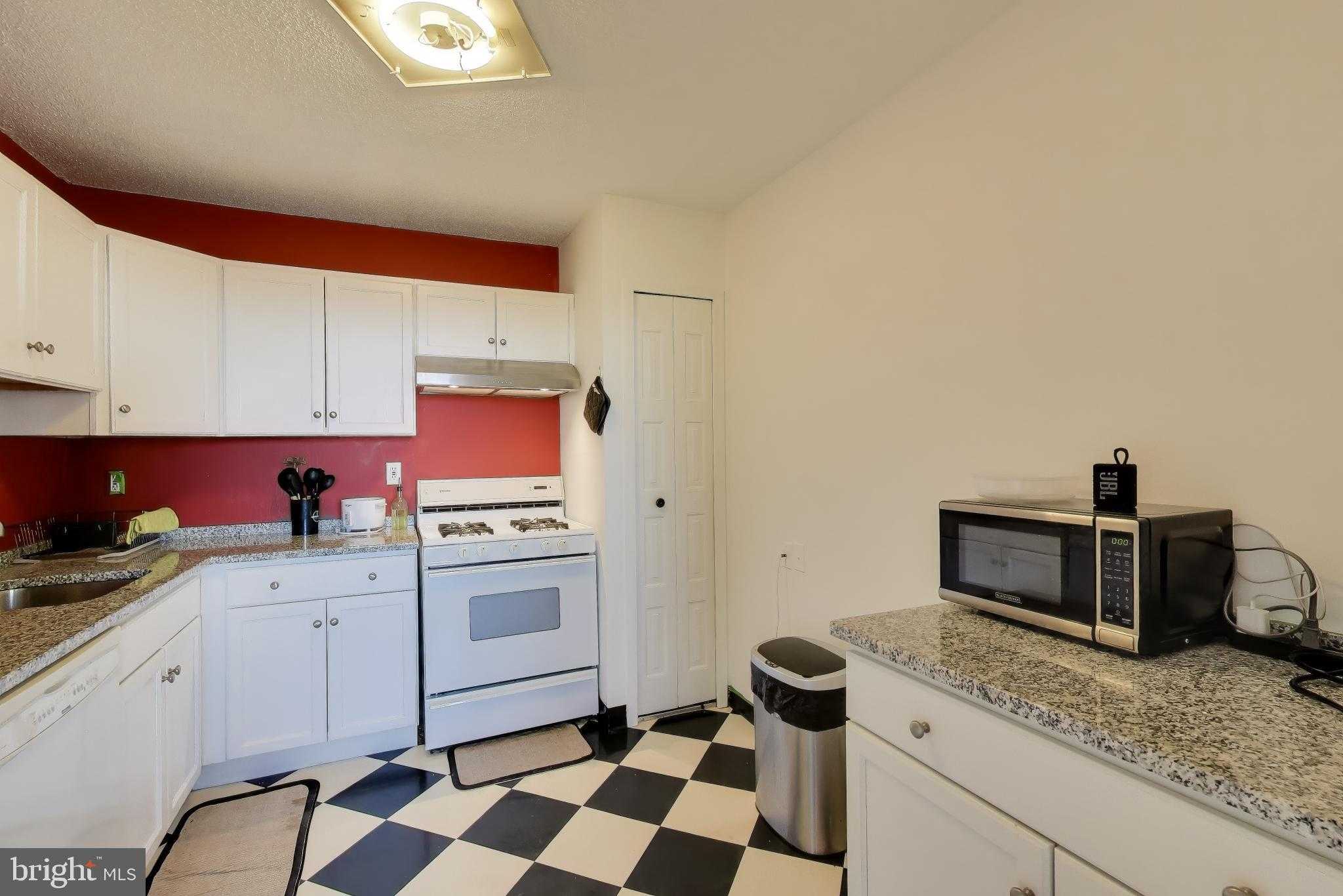 5225 Pooks Hill Rd Apt 1319s photo 10