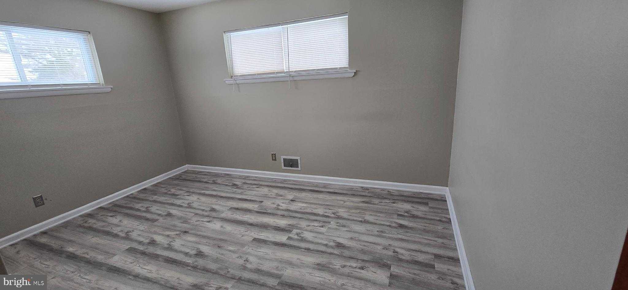 2463 S Lumber St photo 11