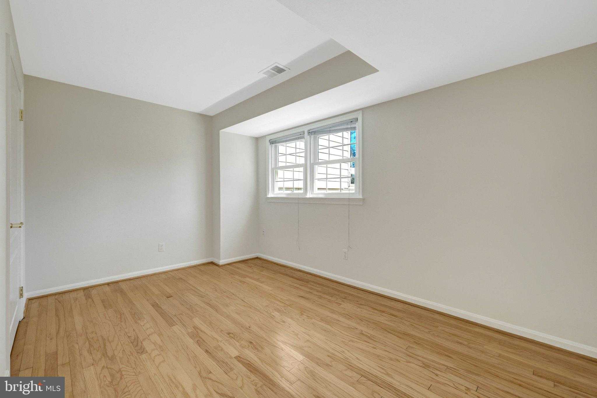 9127 Southwick St photo 31