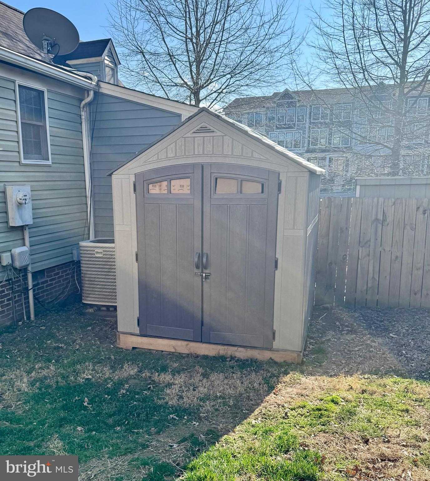 8332 Mauzy Sq photo 7