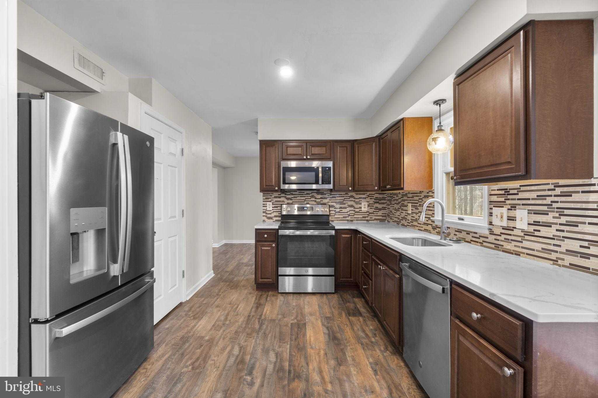 4525 Roop Rd photo 11