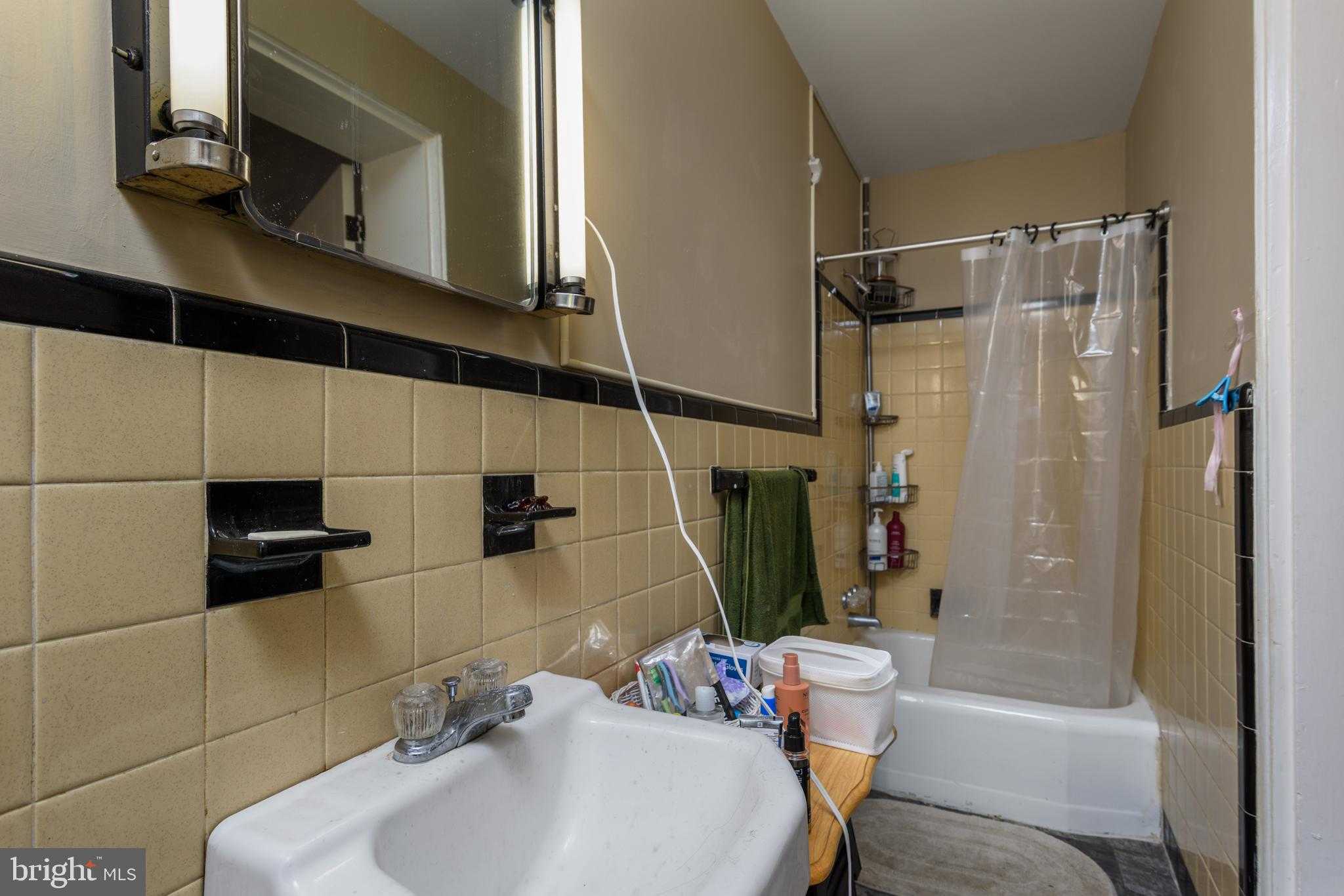 159 N Hanover St photo 30