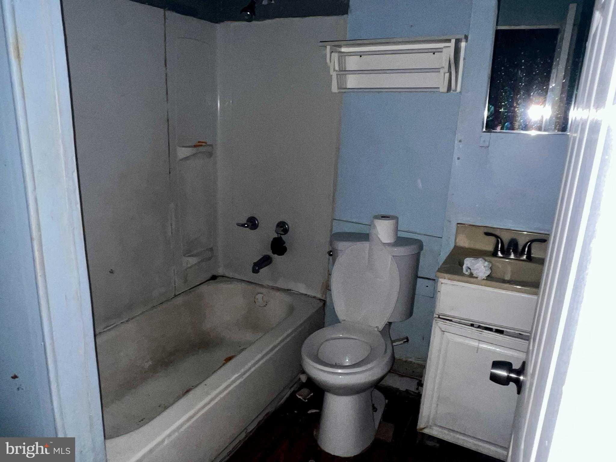 615 N Kenwood Ave photo 10