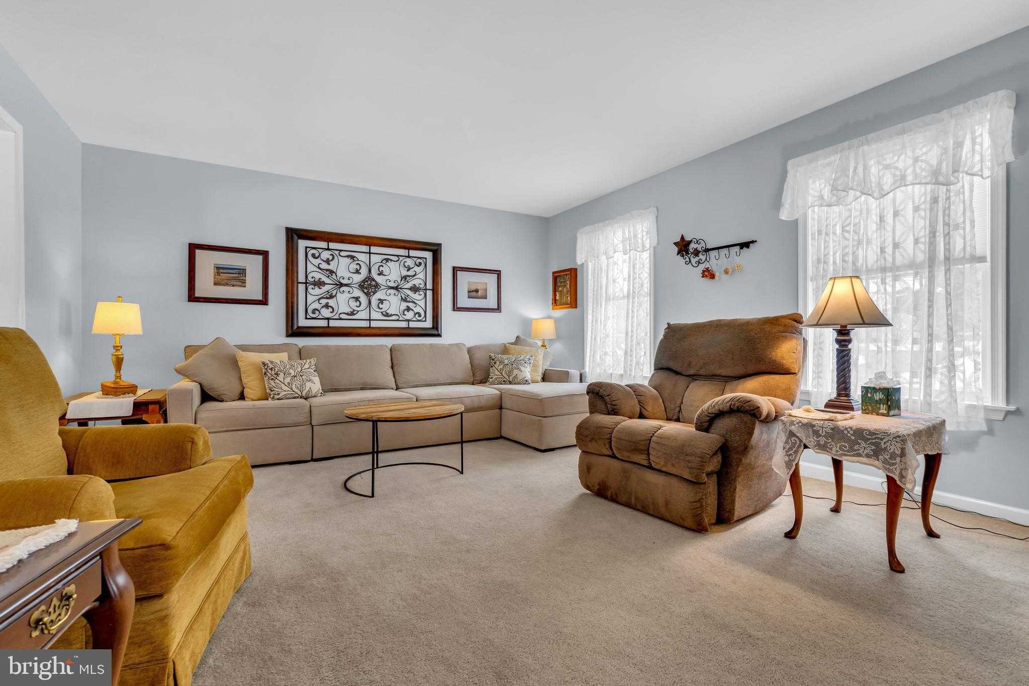 2593 Halleck Dr photo 14