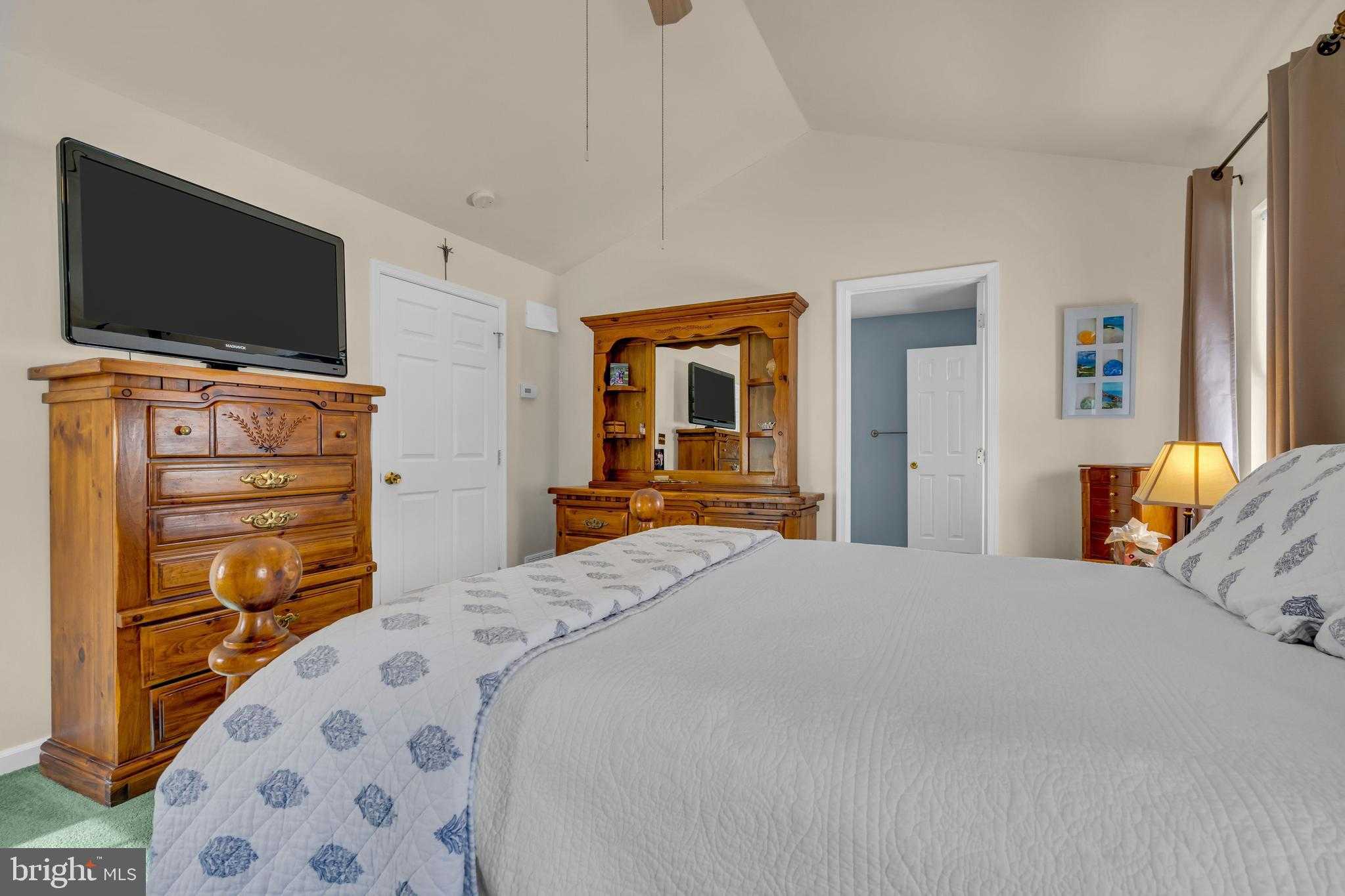 2593 Halleck Dr photo 46