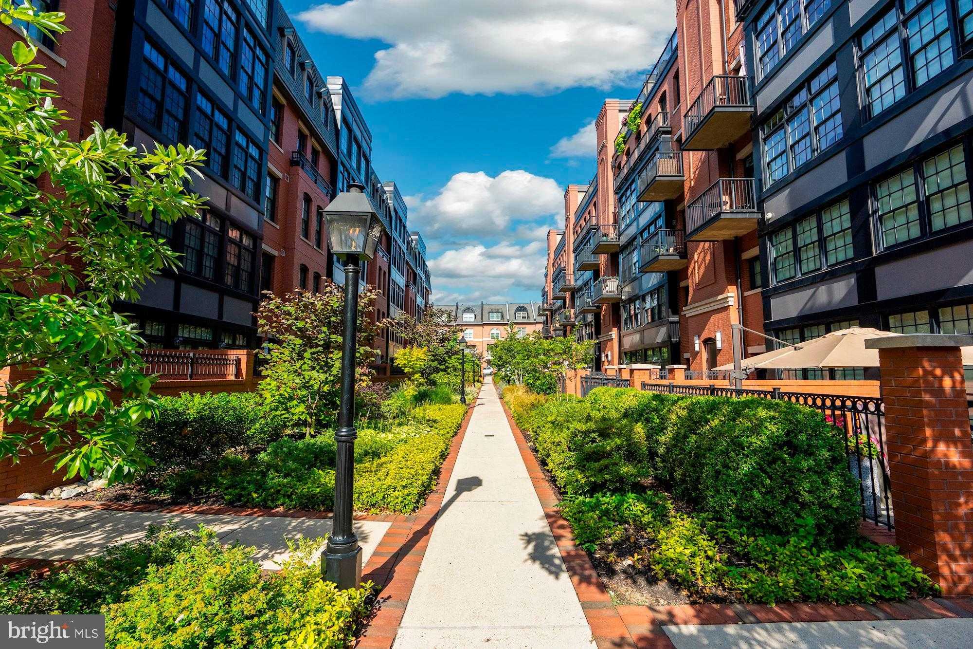 1610 N Queen St # 213 photo 21