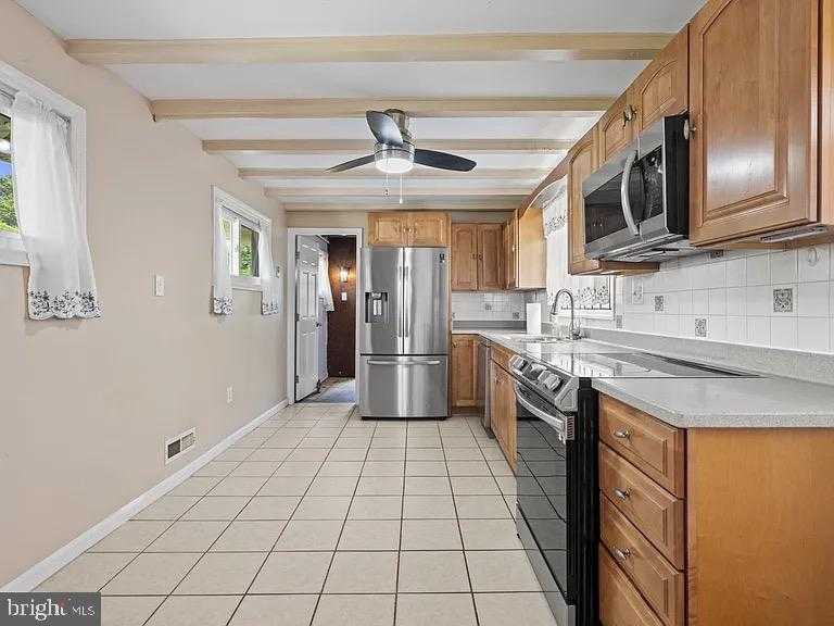 3405 Joann Dr photo 5