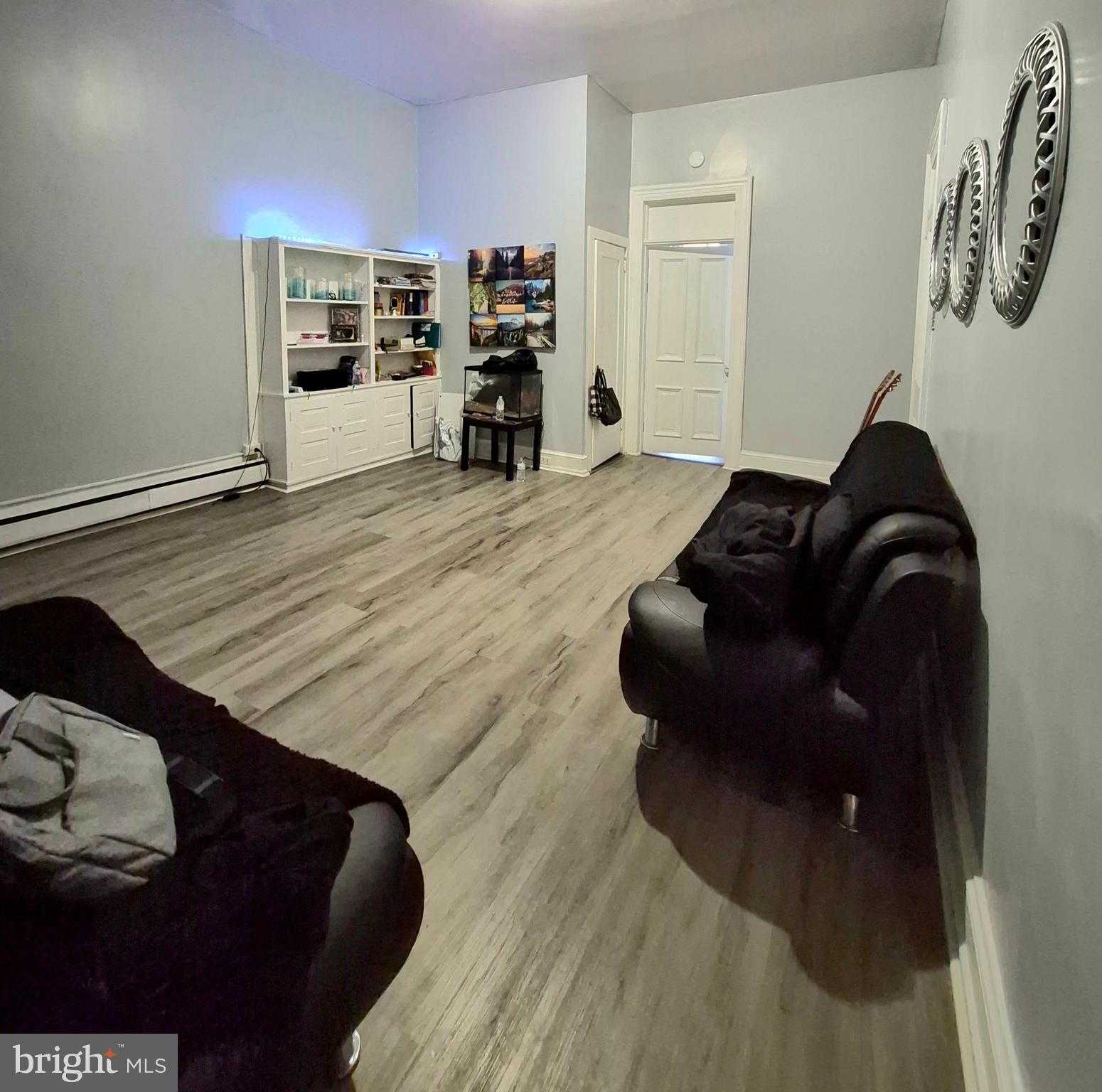 220 N 6th St photo 13