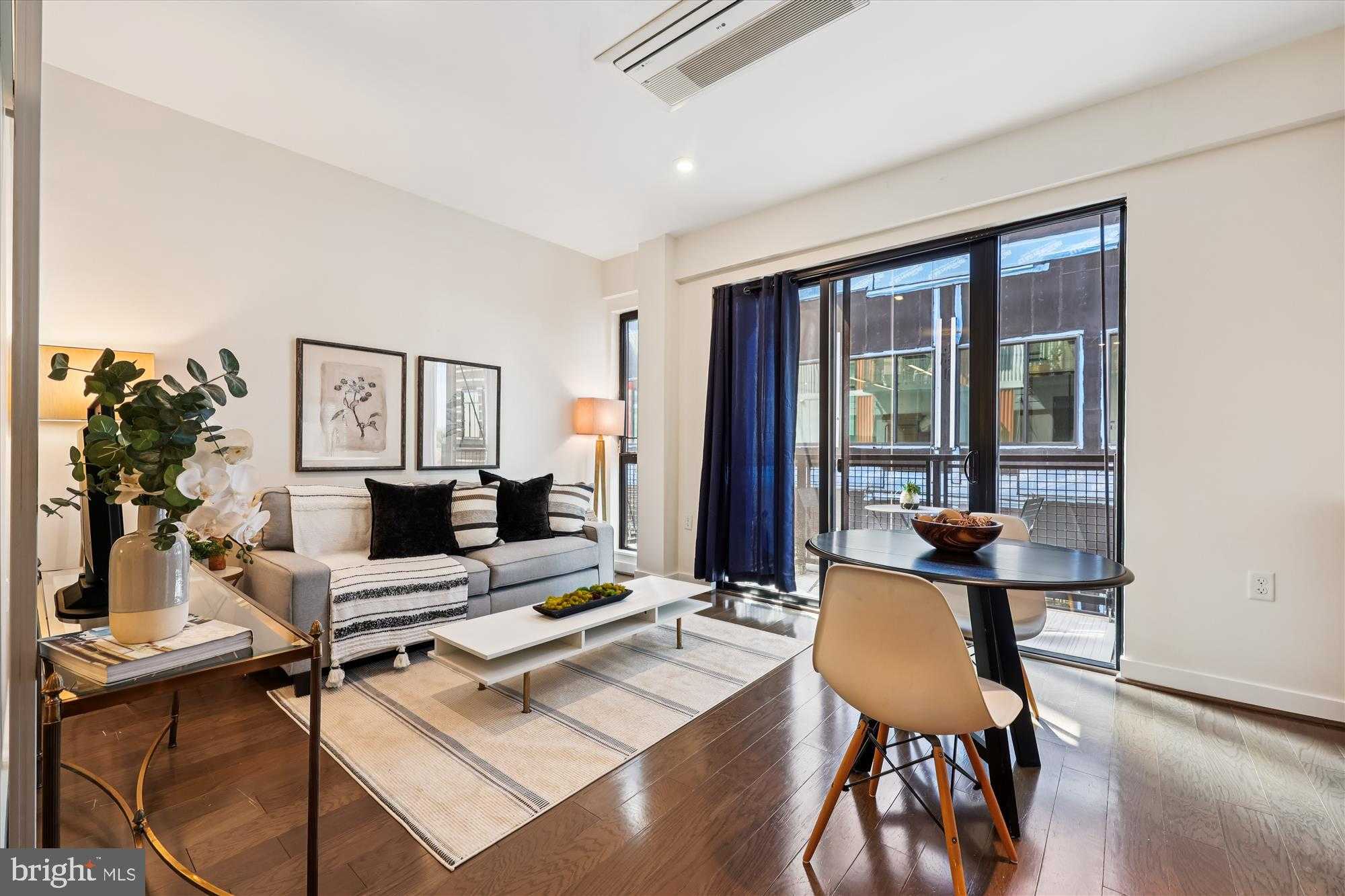 1320 Fenwick Ln Unit 606 photo 2