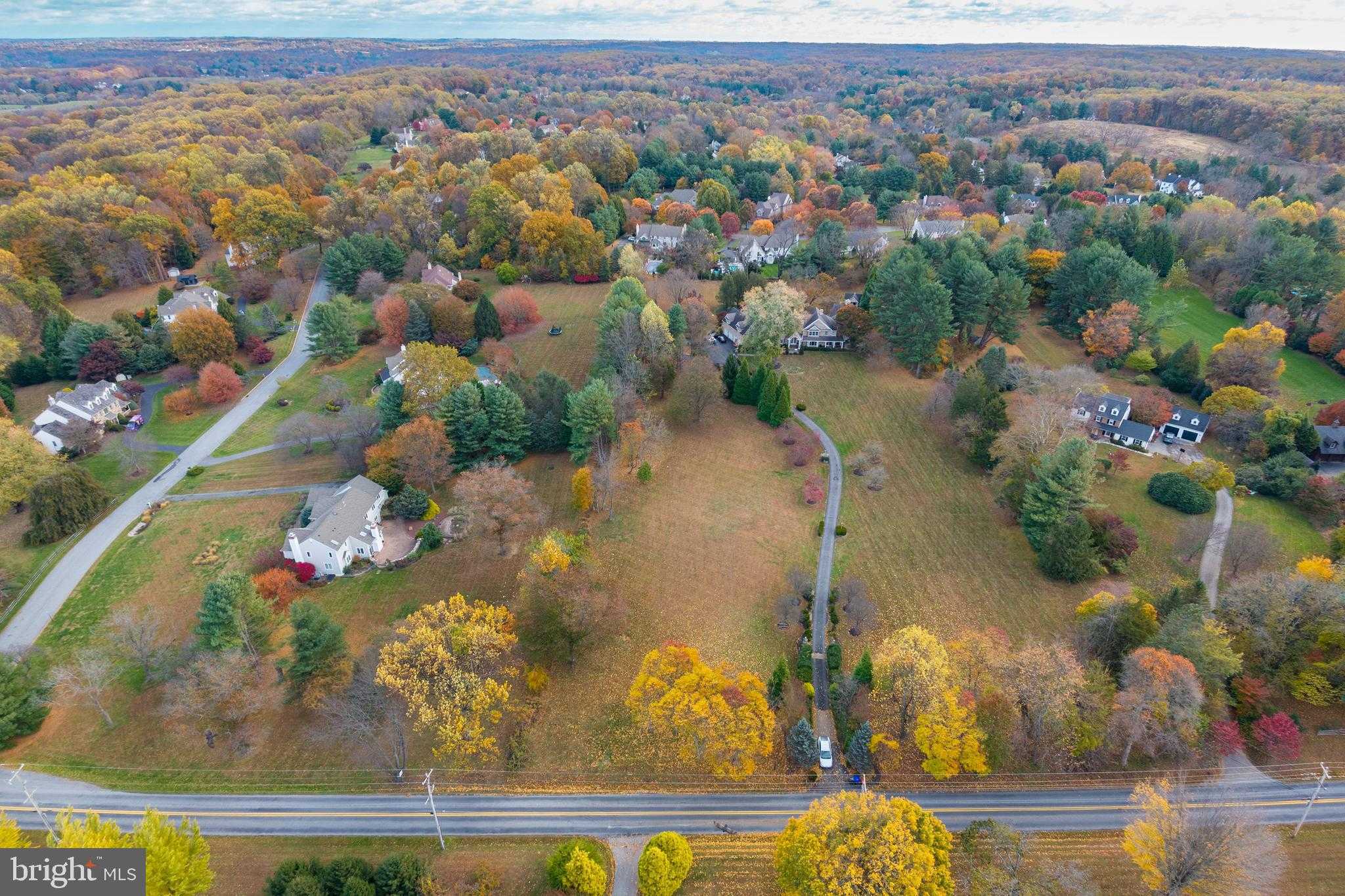 736 Northbrook Rd photo 50