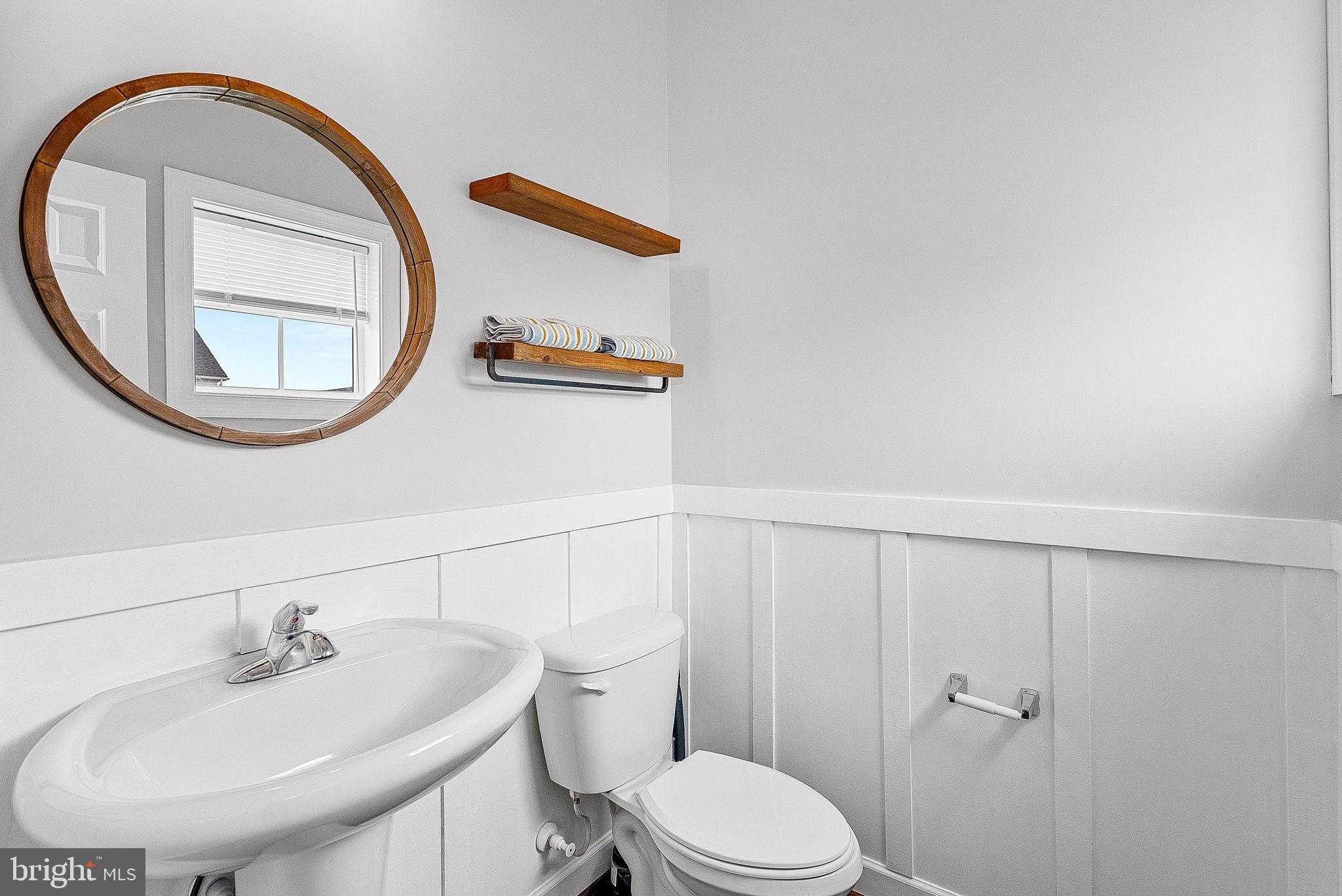 201 Arrow Crown CT photo 23