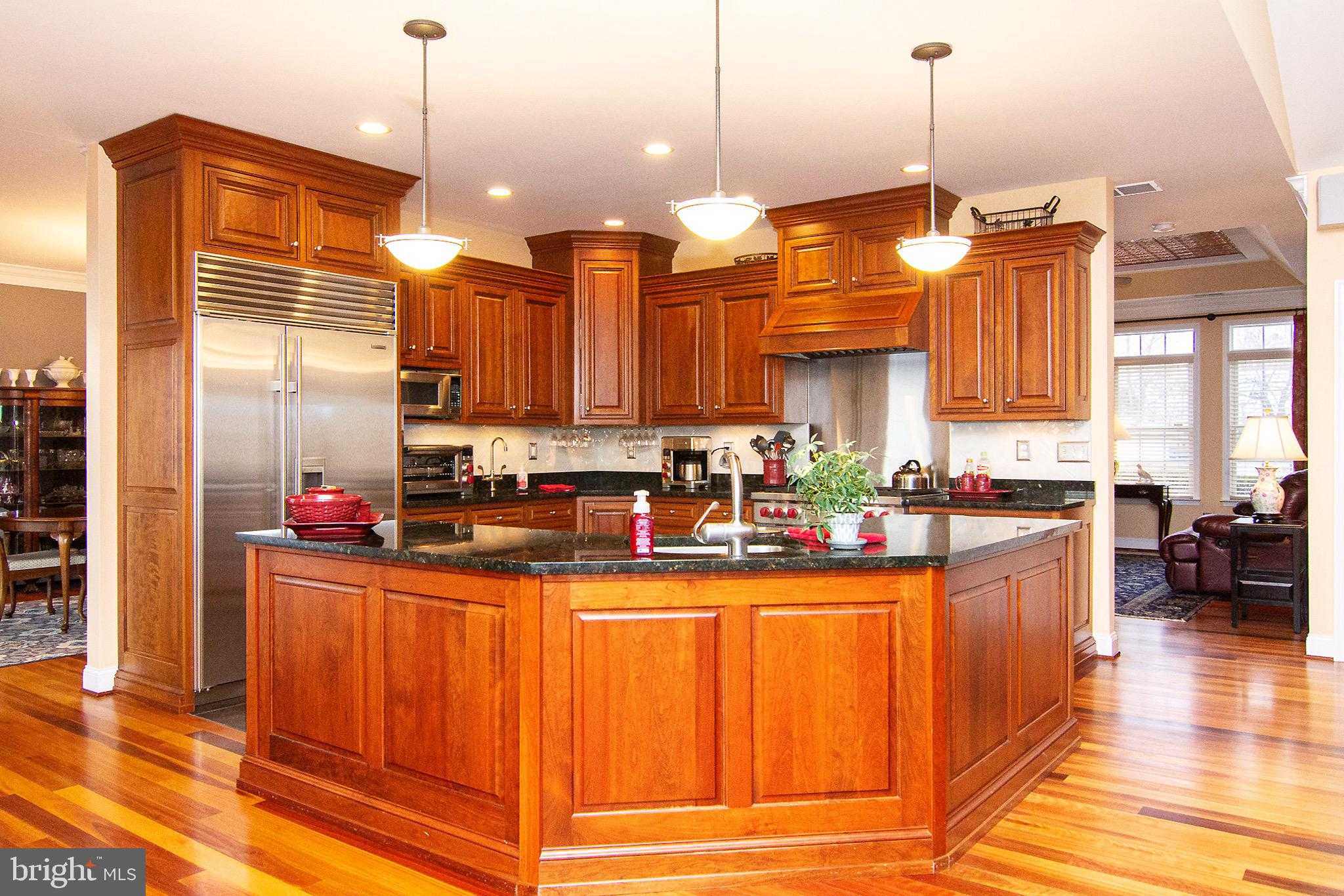 2710 Faithful Dr photo 16