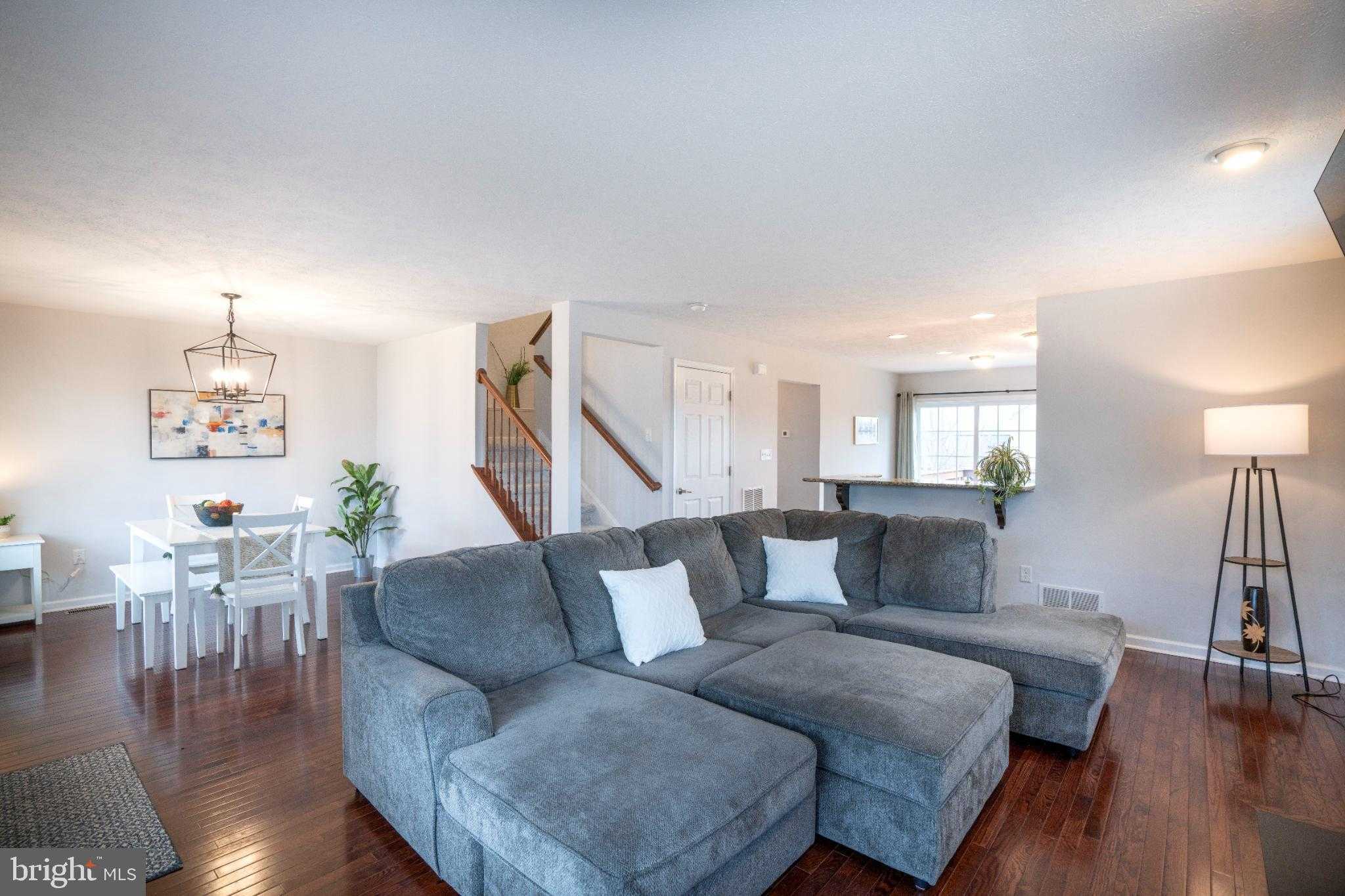 2414 Prairie Rose Ln photo 7