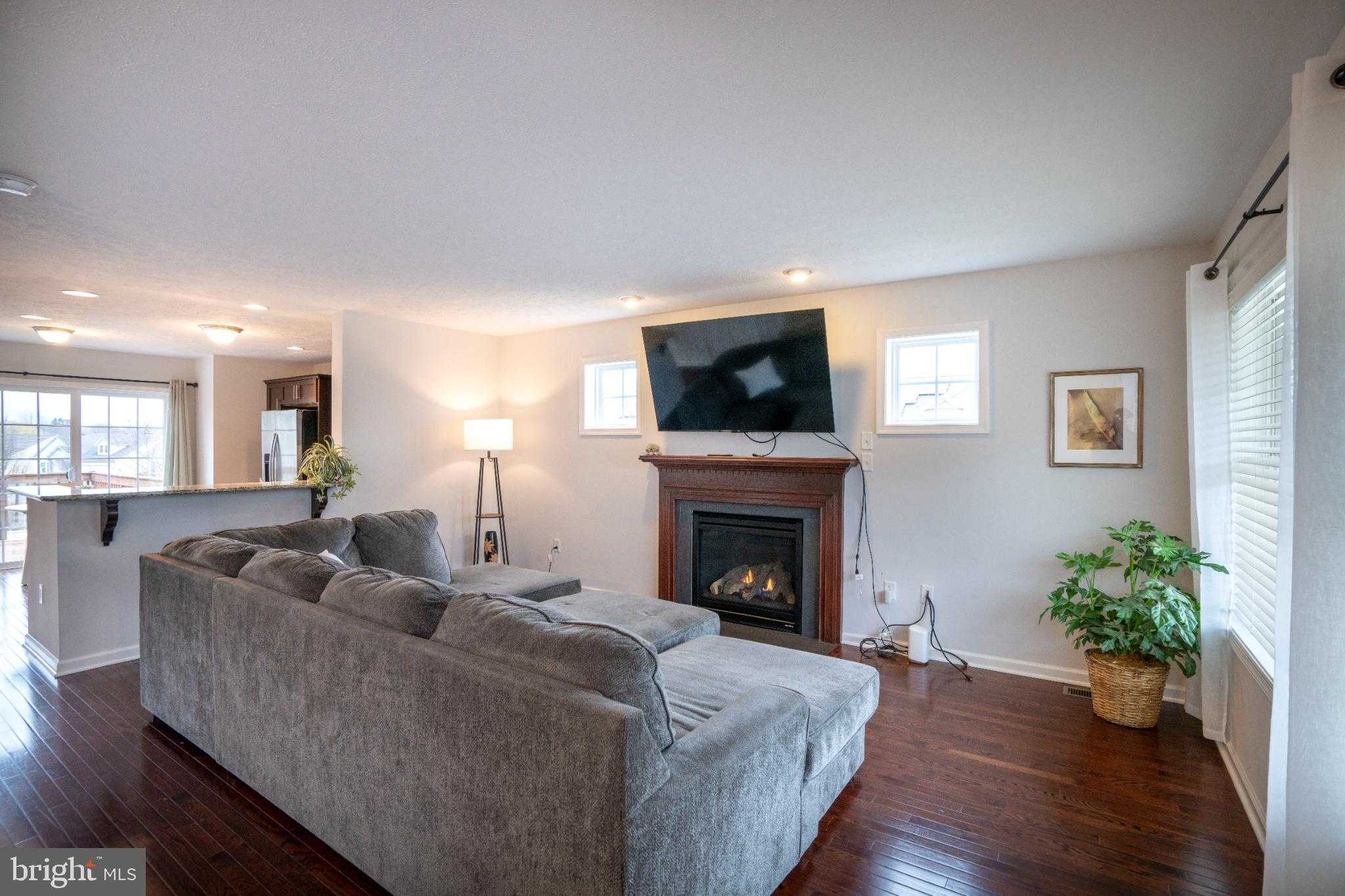 2414 Prairie Rose Ln photo 9