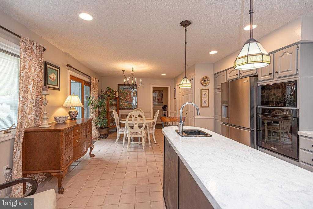 11 Mallard Dr W photo 13