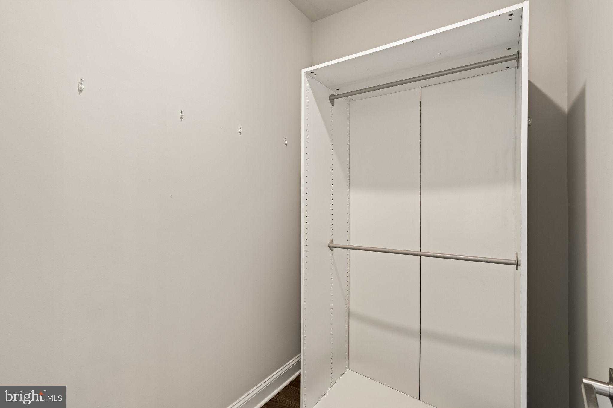 2051 Fernon St photo 32