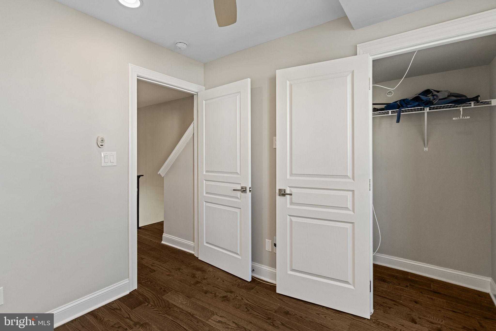 2051 Fernon St photo 39