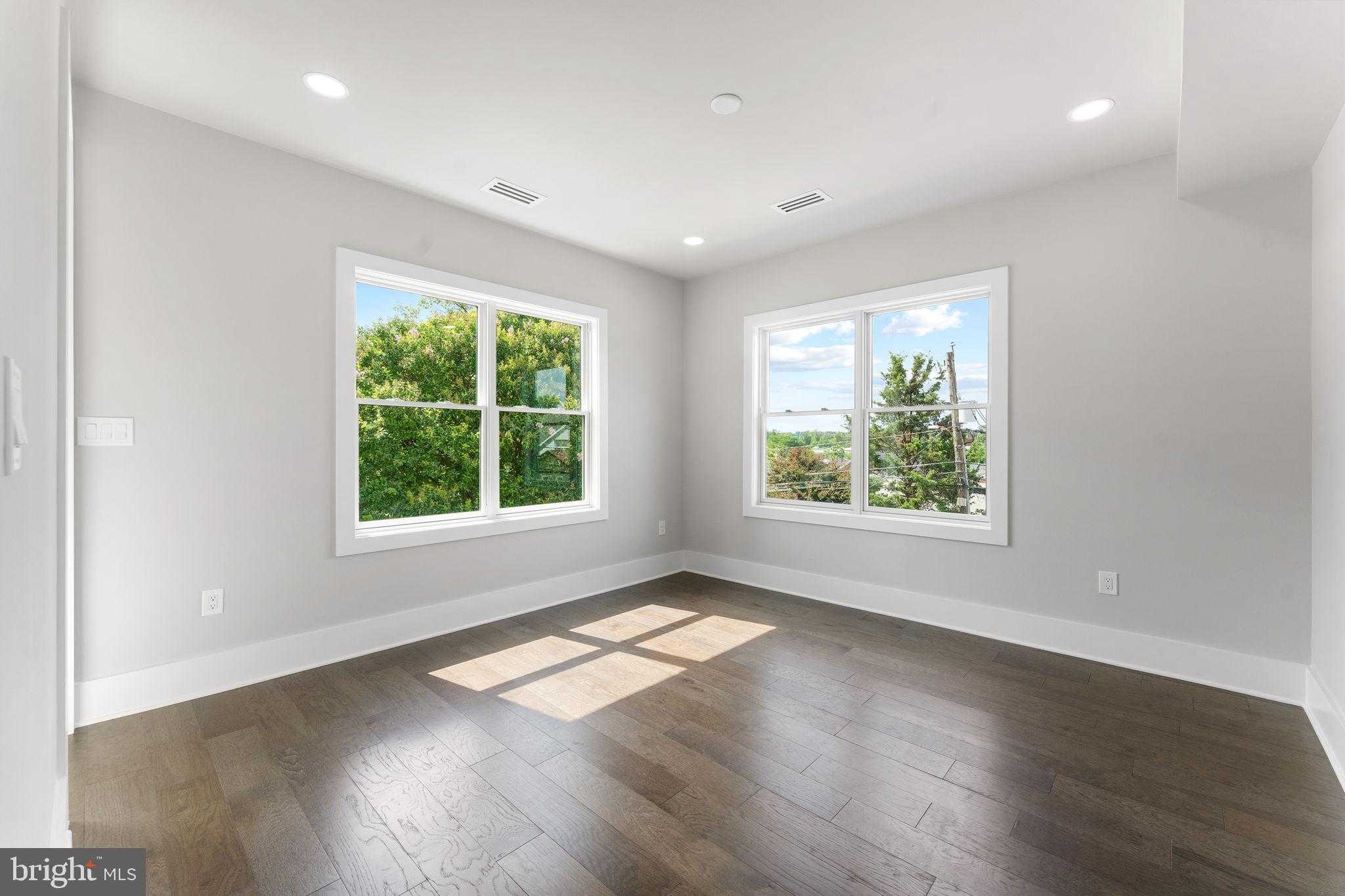 1610 12th St S photo 45