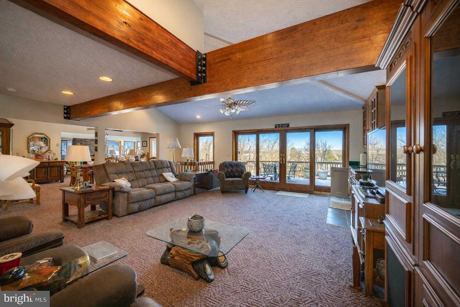 815 Chadderton School Rd photo 7