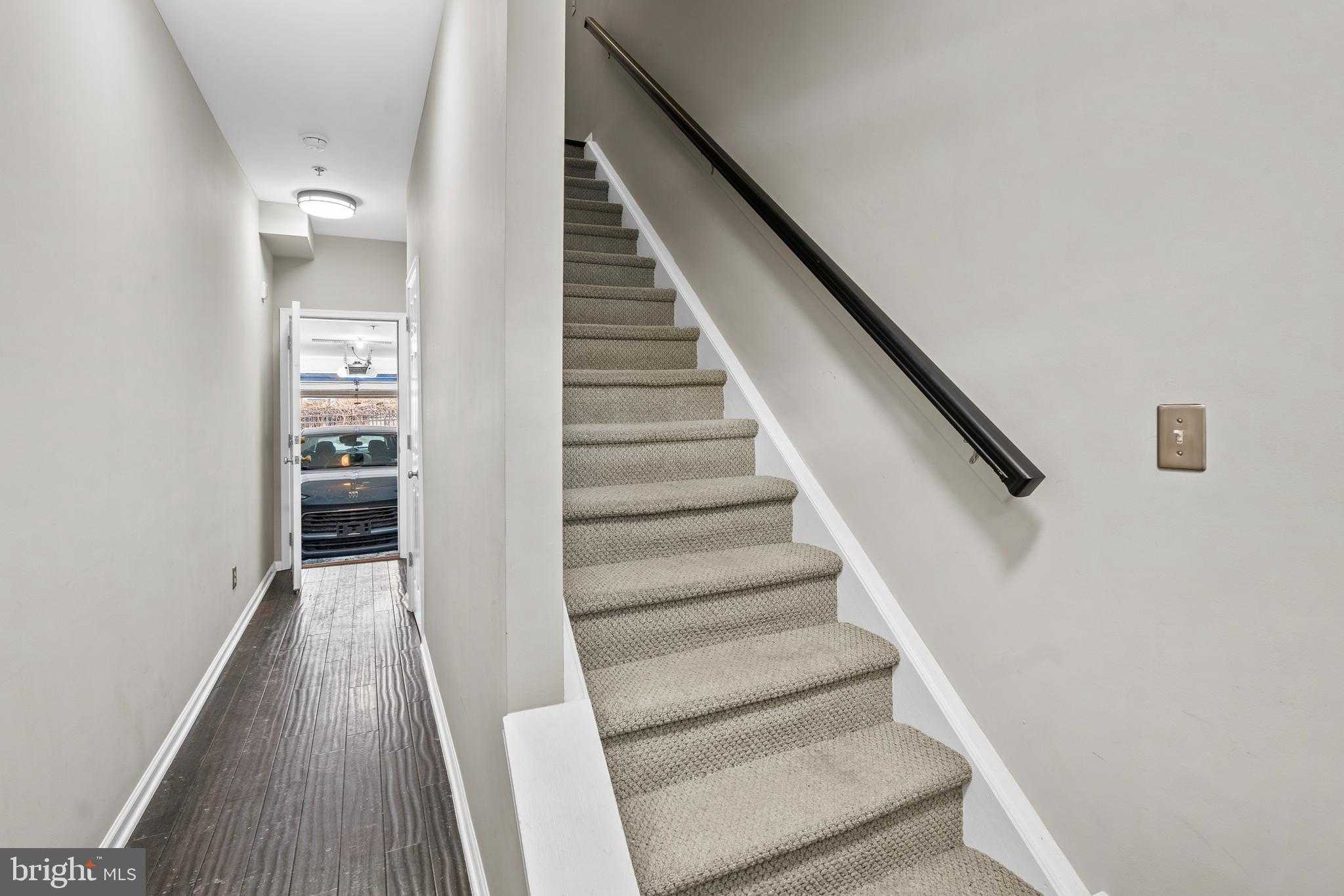 715 Brown St Unit B photo 22