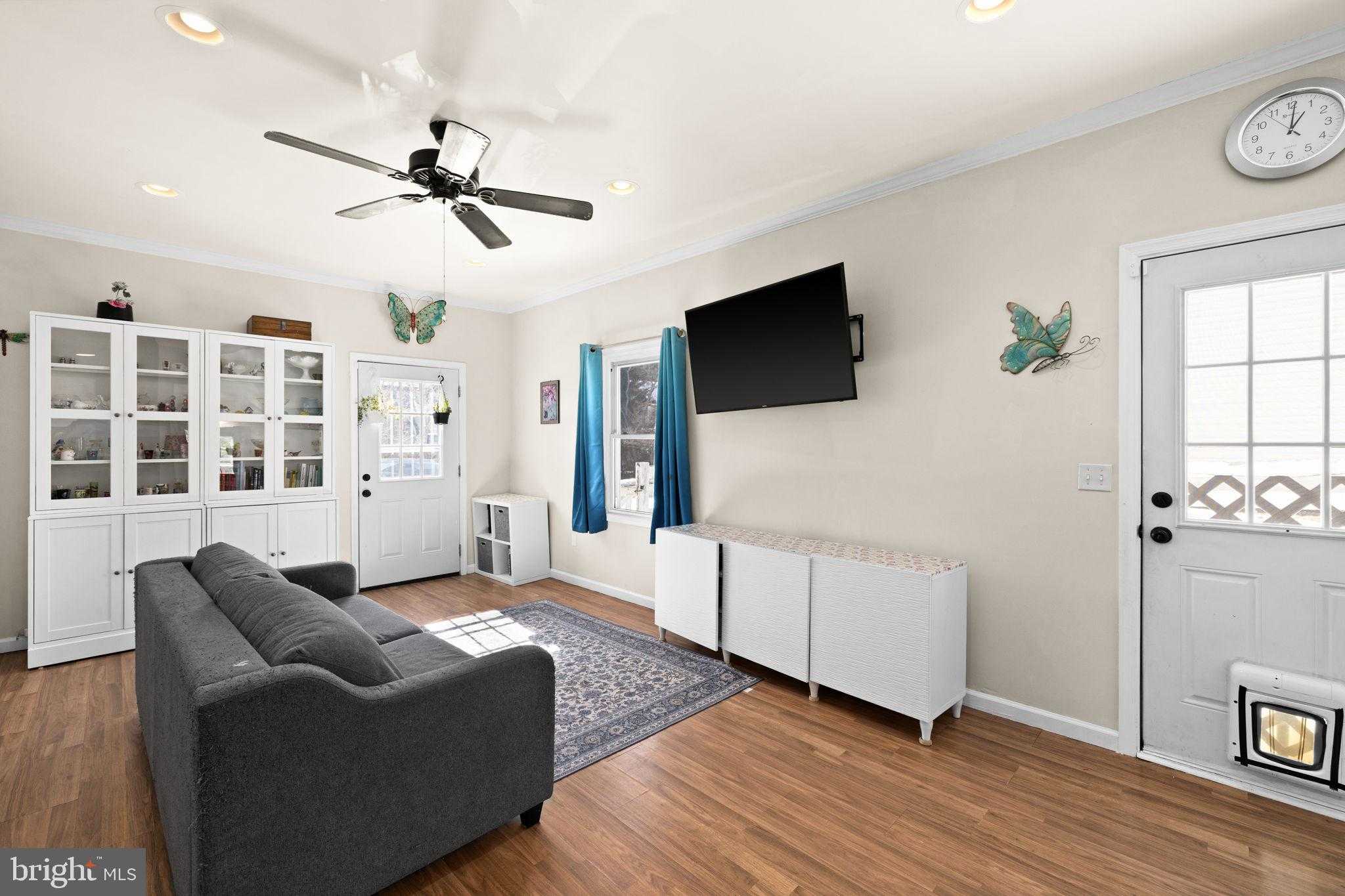 105 Chinaberry Dr photo 34