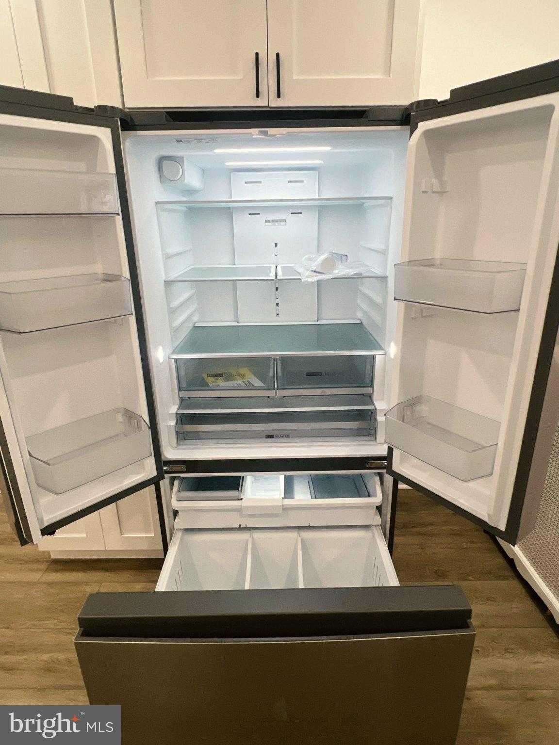 1152 S 53rd St photo 19