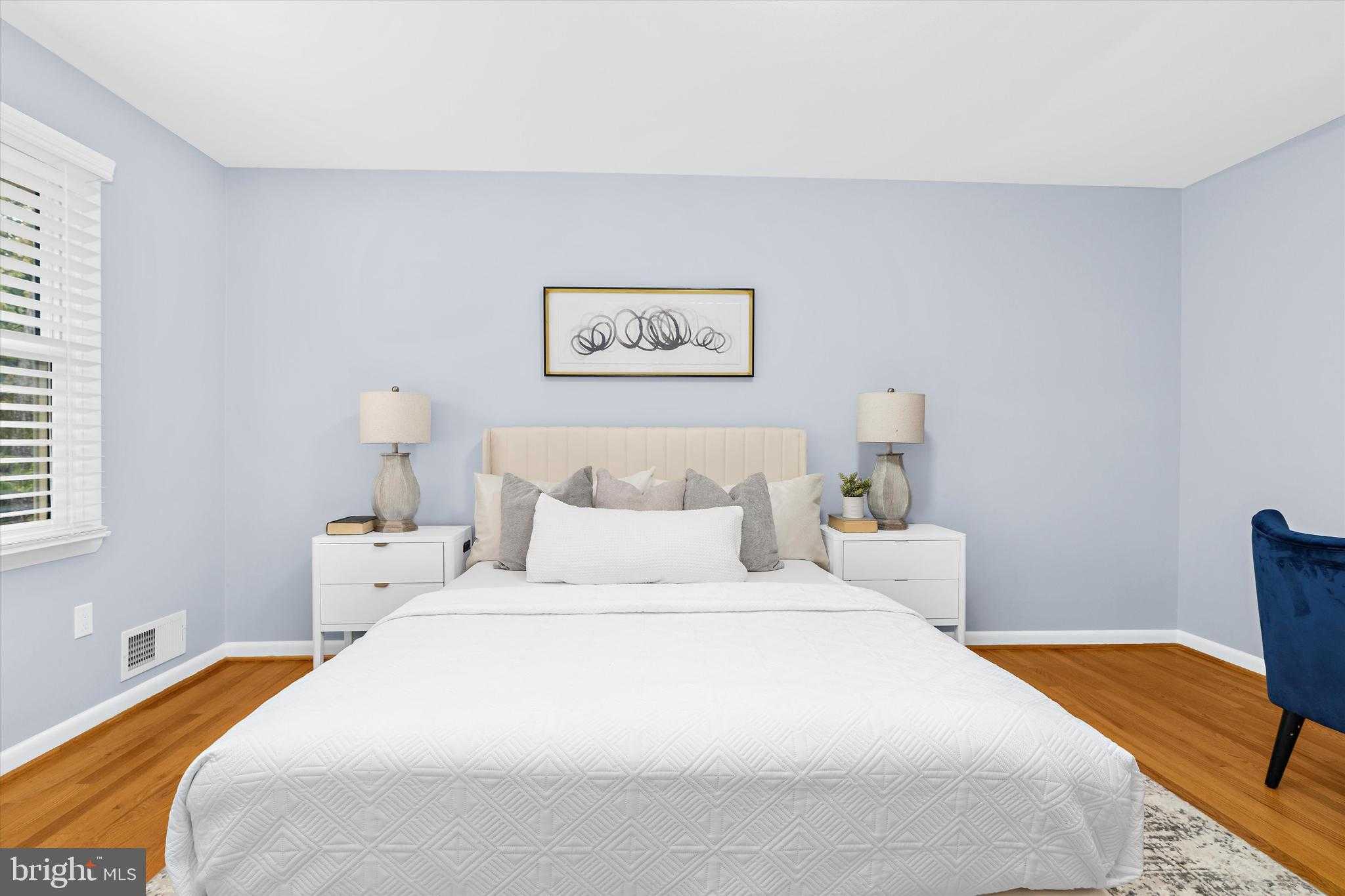 686 College Pkwy photo 21