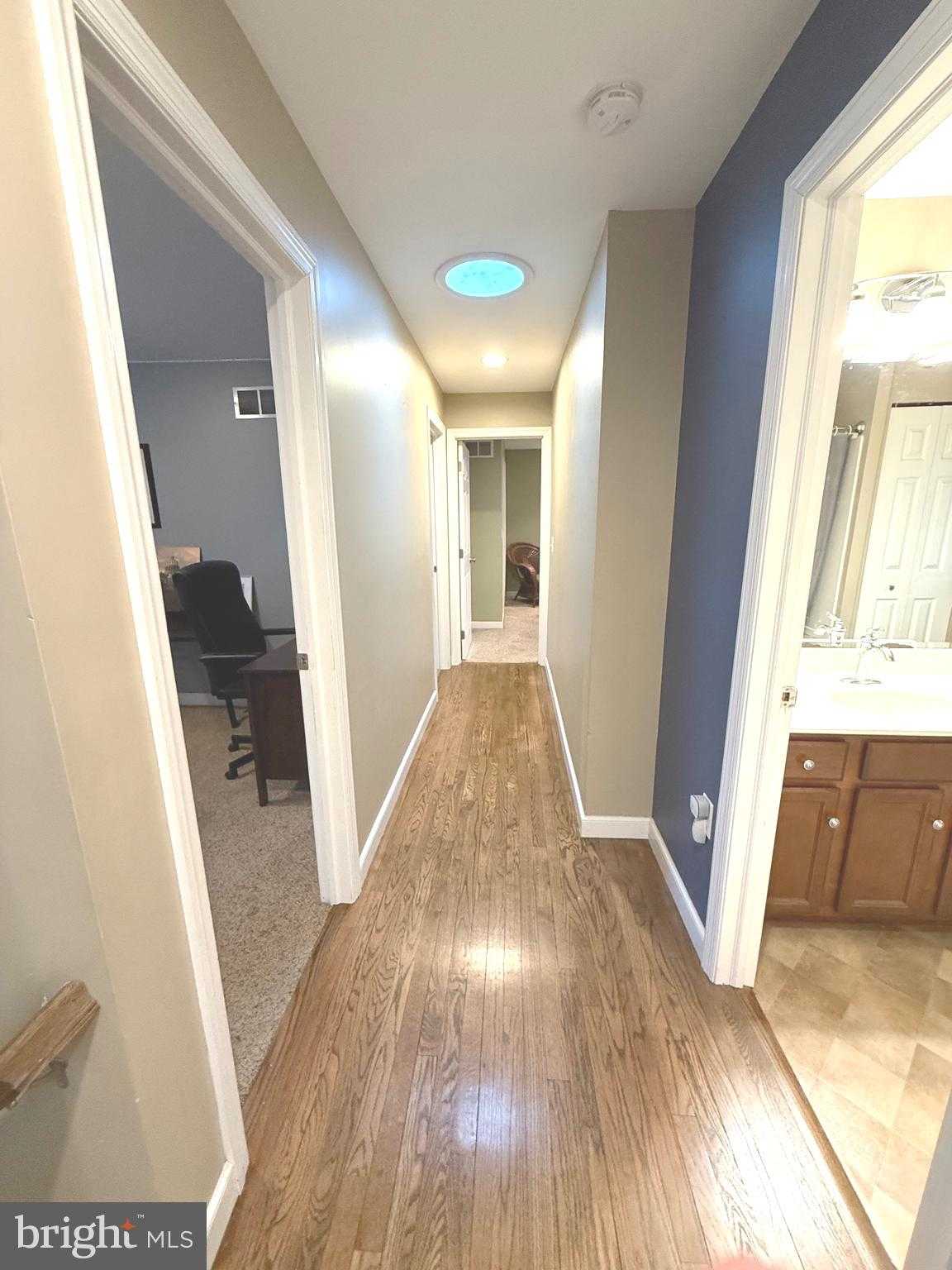 901 Spring Garden St photo 24