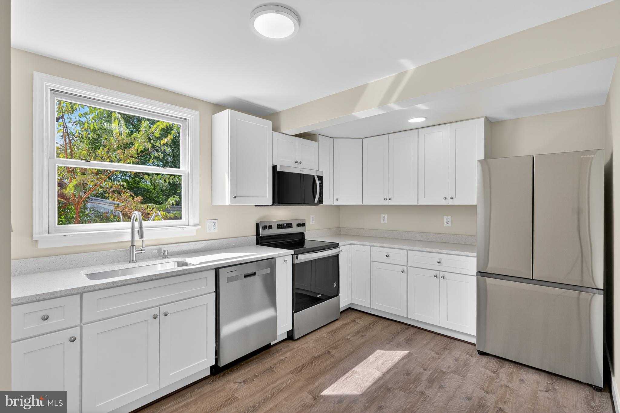 10612 Honeyfield Rd photo 10