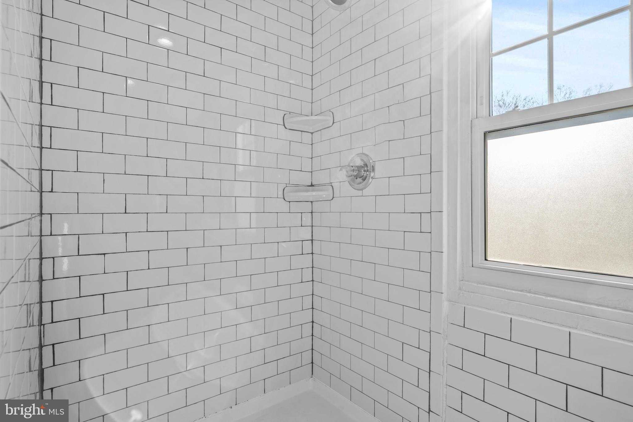 3209 Varnum St photo 27