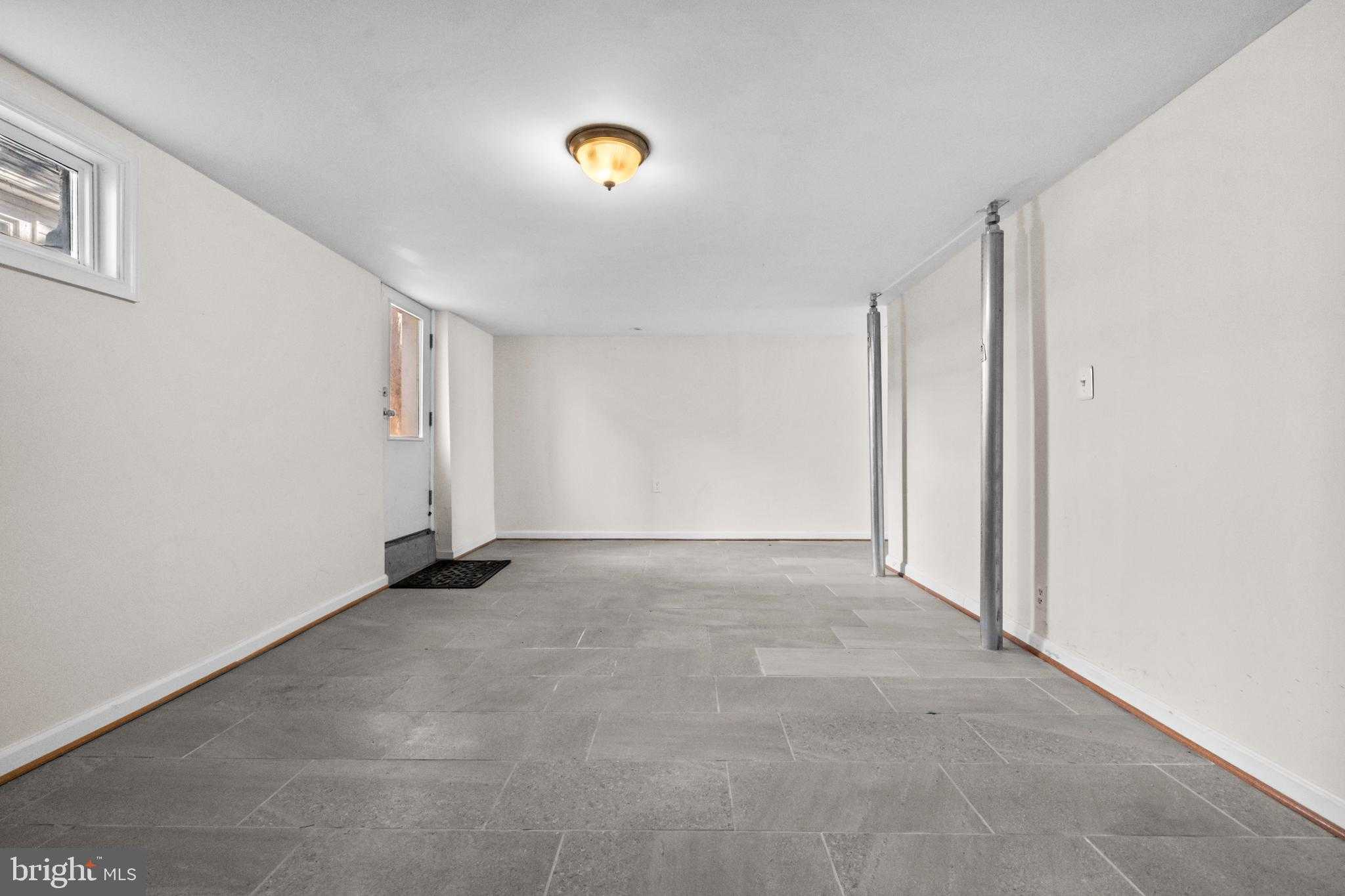 3209 Varnum St photo 33