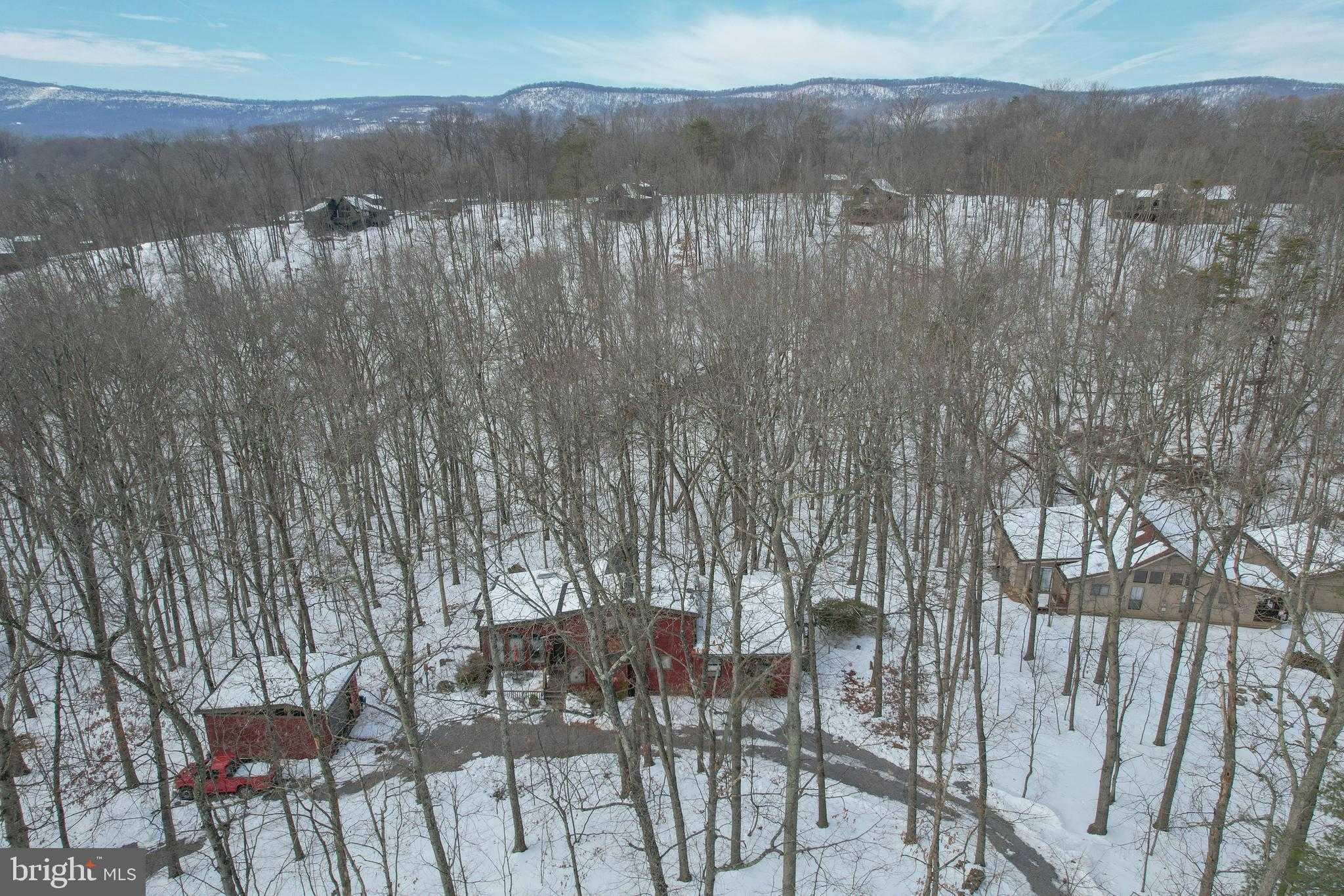 734 Walden Rd photo 2