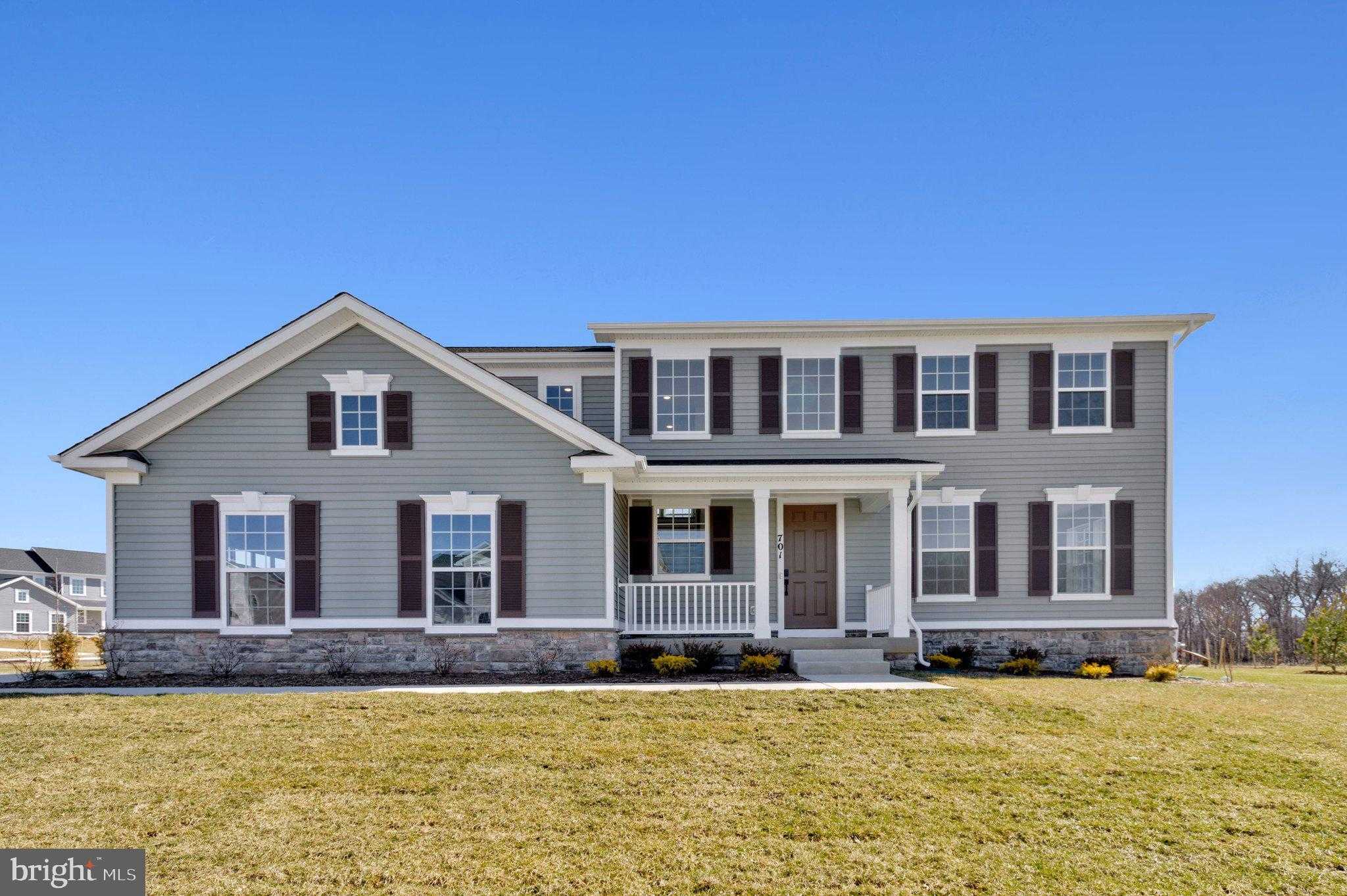 701 Pineapple CT photo 2